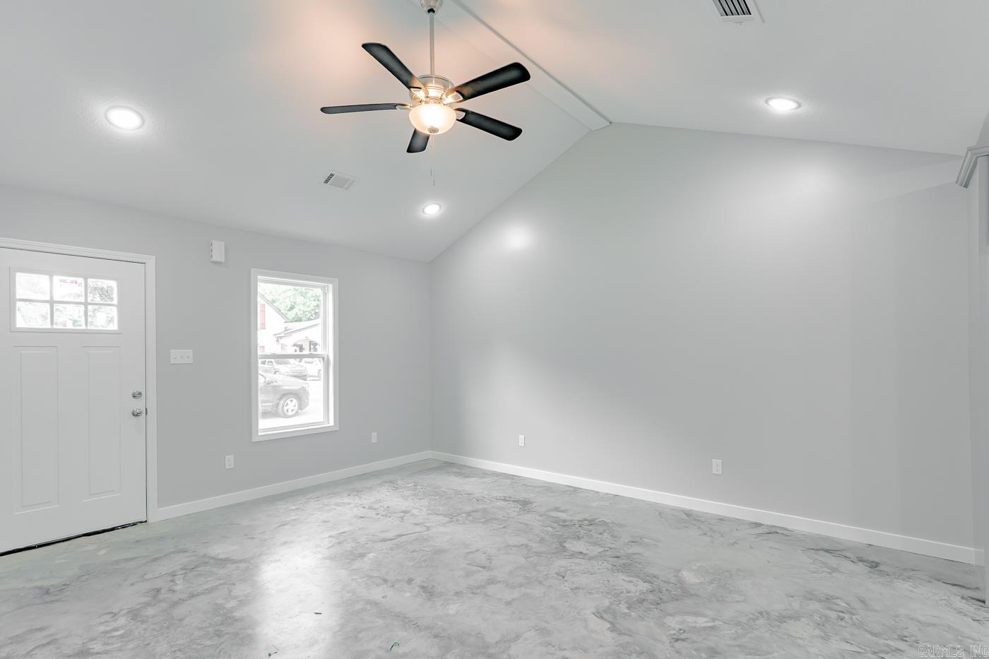 Metes & Bounds - Residential Income