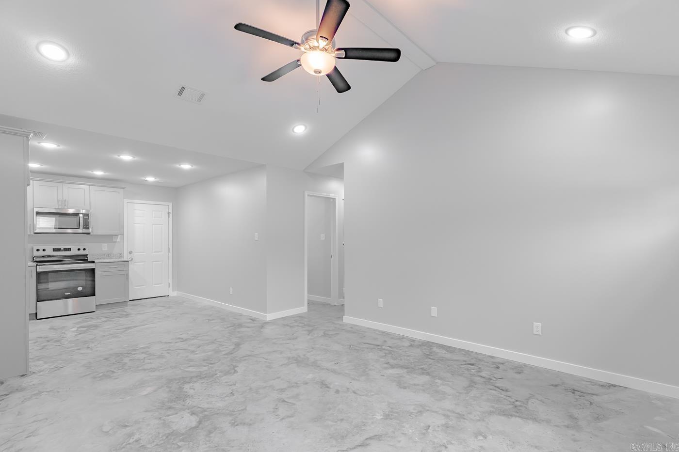 Metes & Bounds - Residential Income