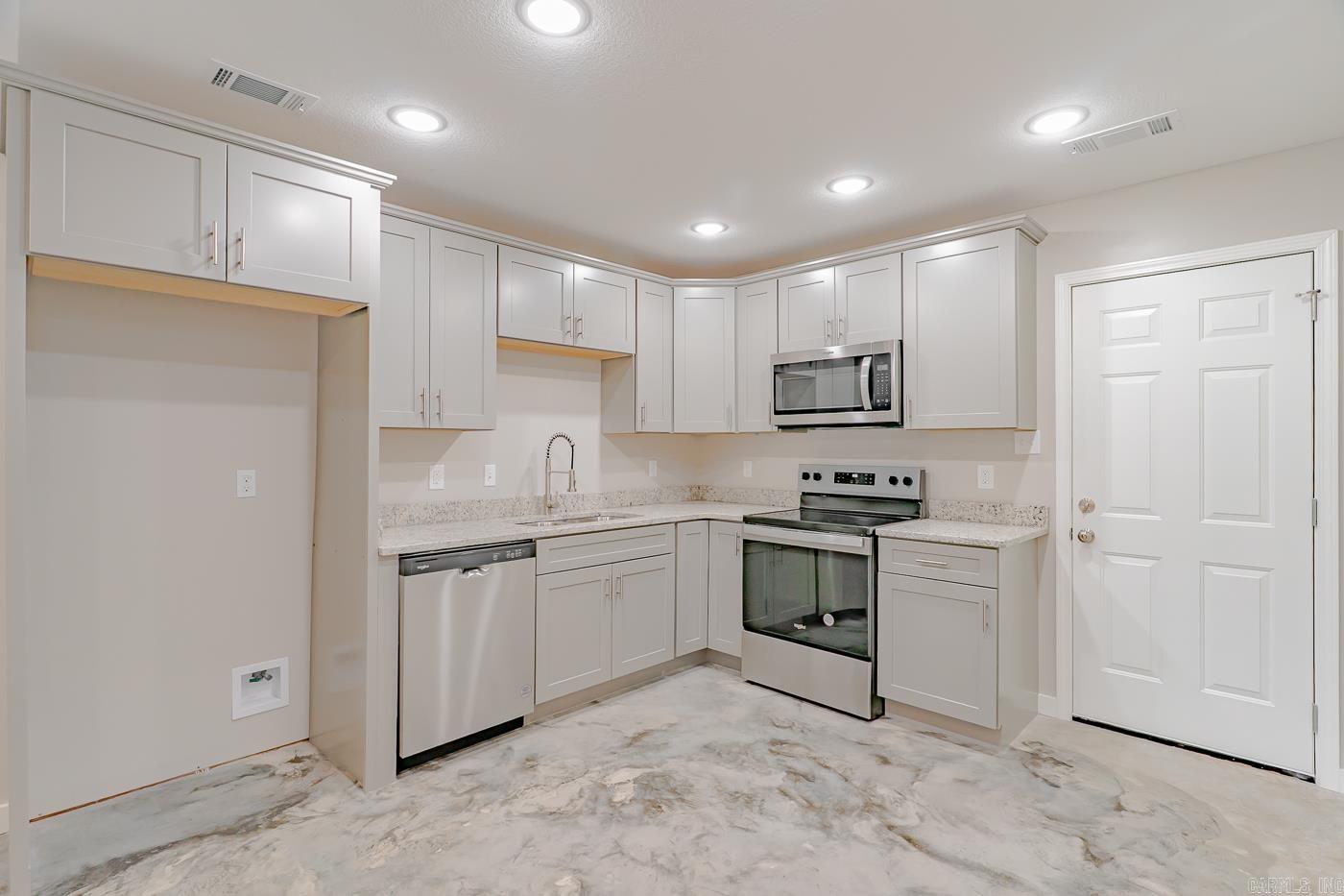 Metes & Bounds - Residential Income