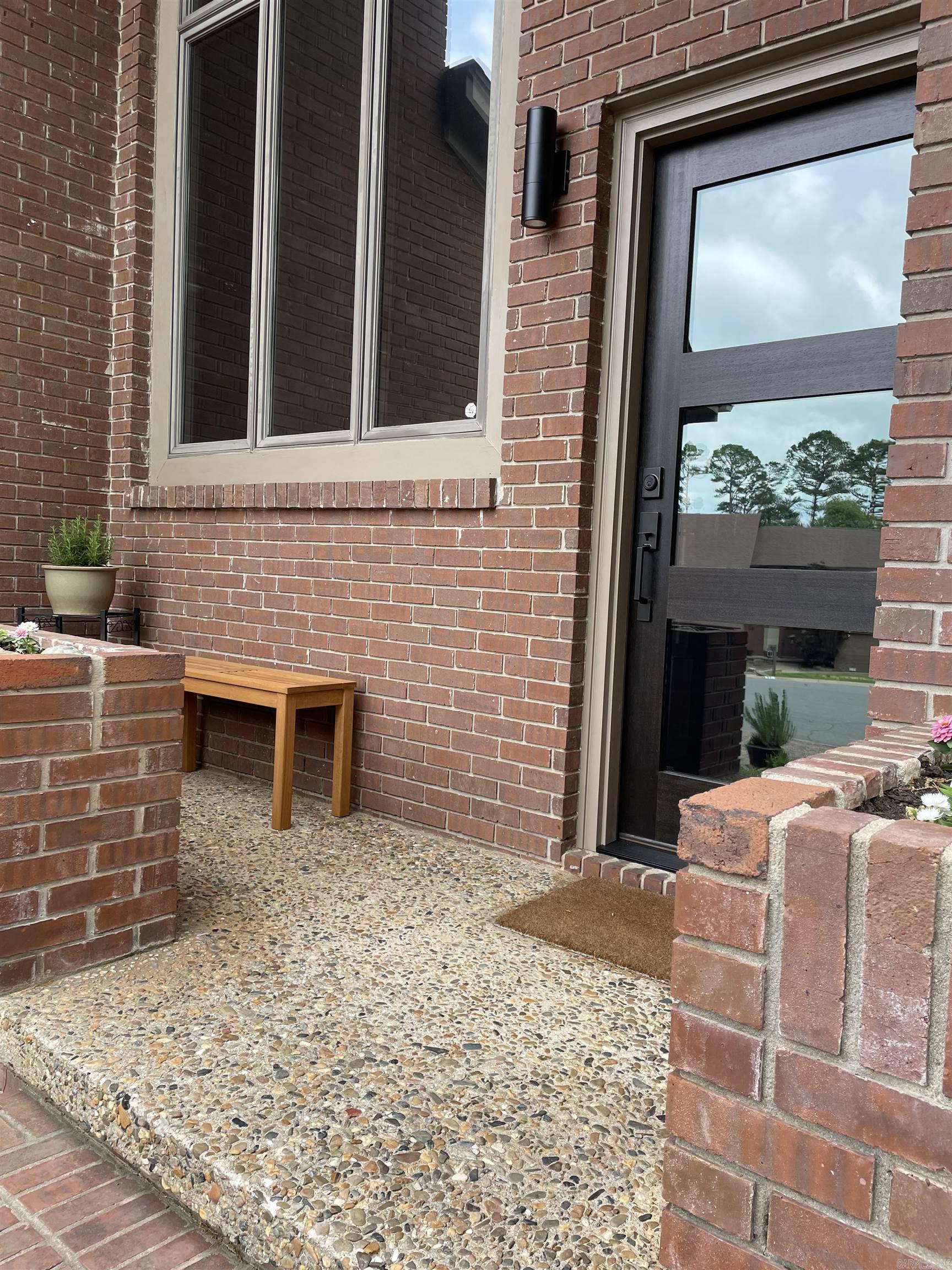 LONGLEA - Residential