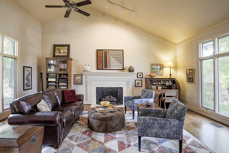 LONGLEA - Residential