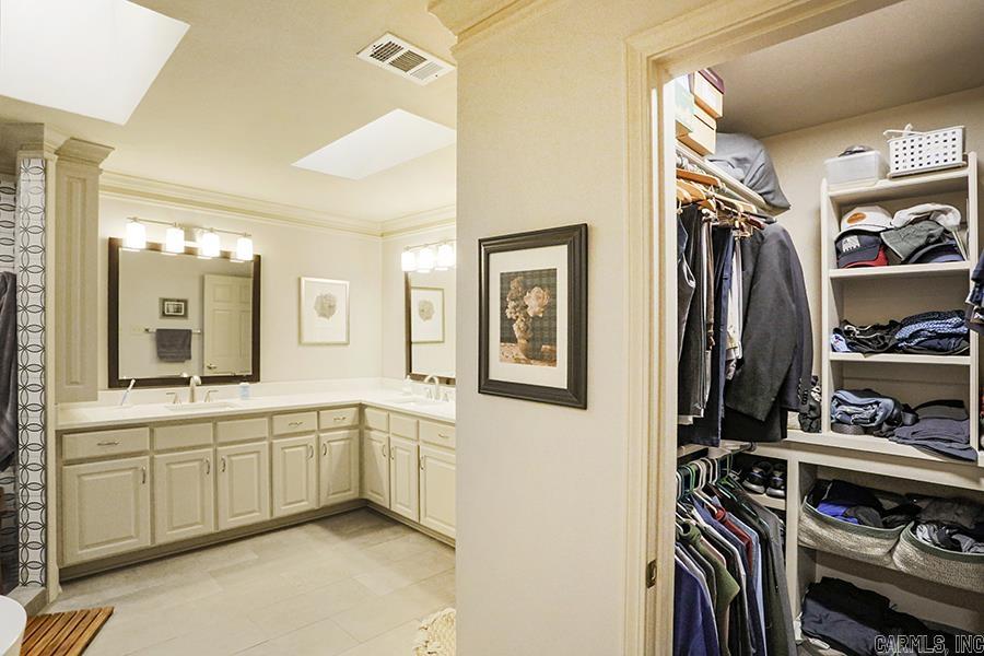 LONGLEA - Residential