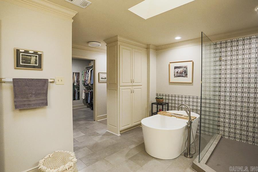 LONGLEA - Residential