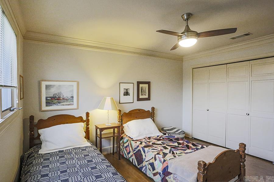 LONGLEA - Residential