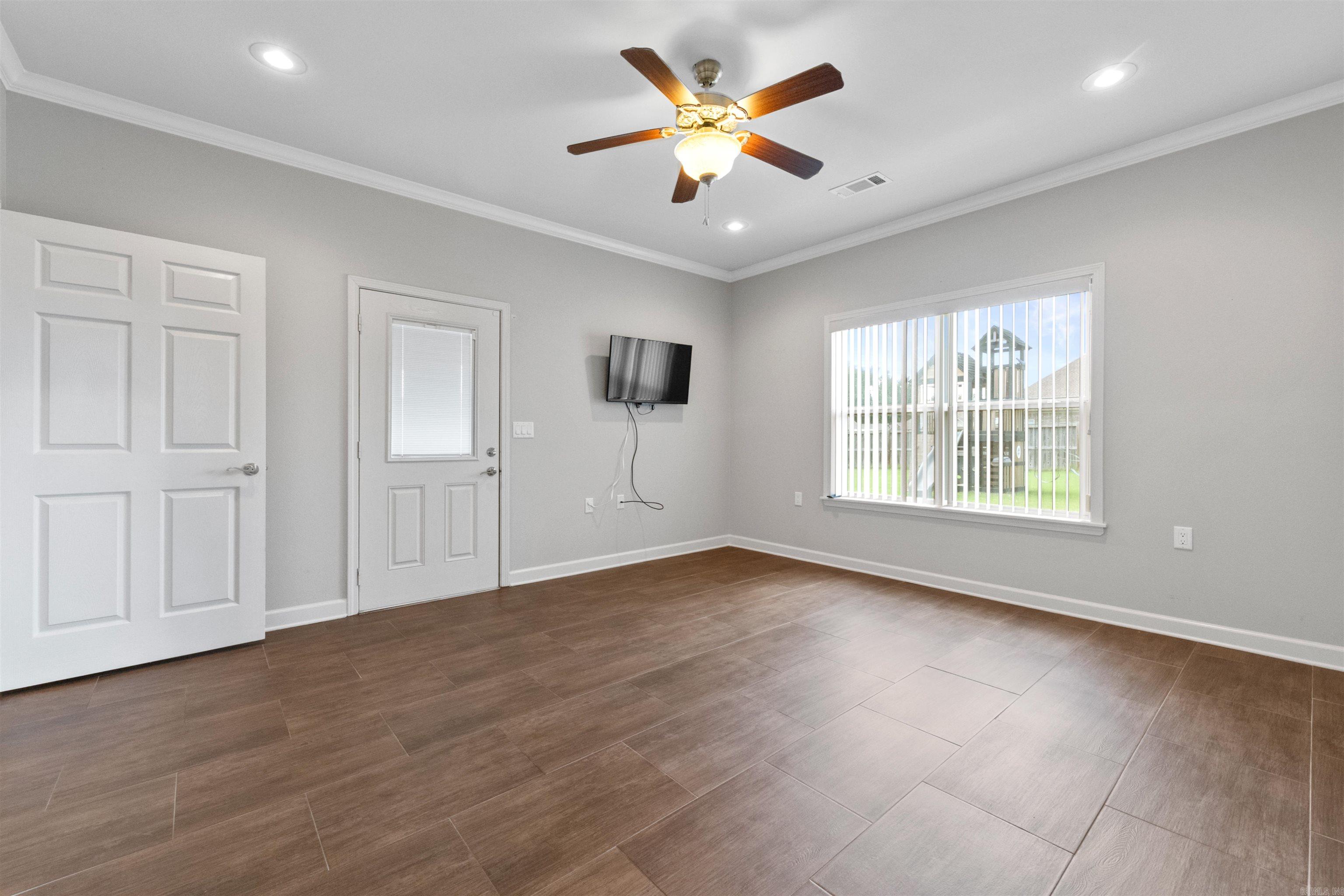 SHADOW CREEK - Residential