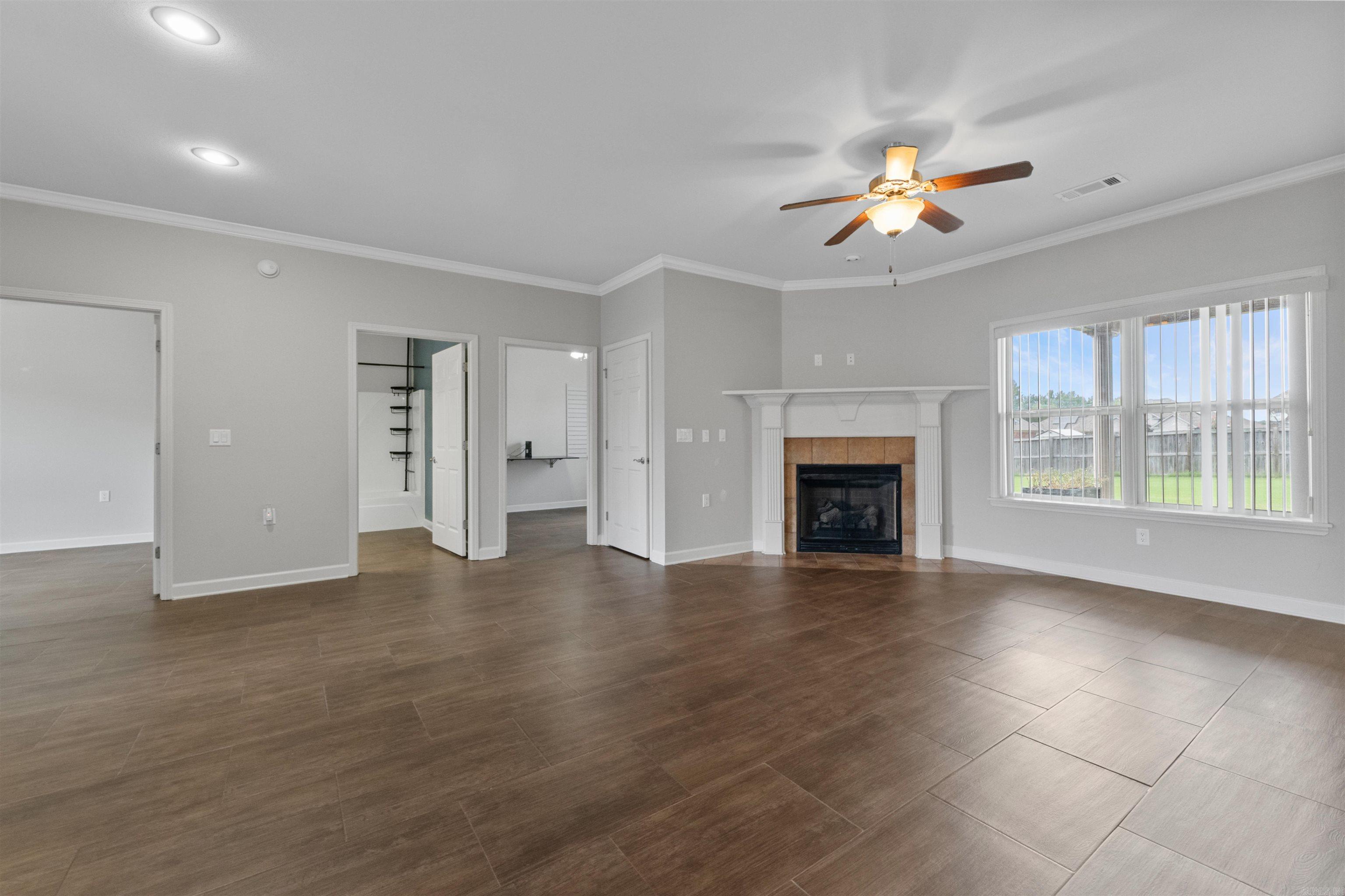 SHADOW CREEK - Residential