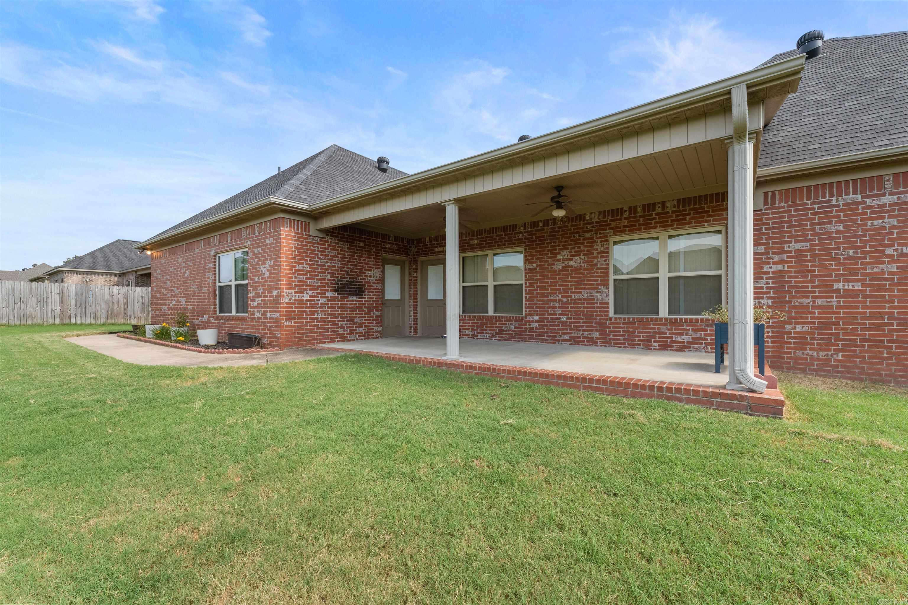 SHADOW CREEK - Residential