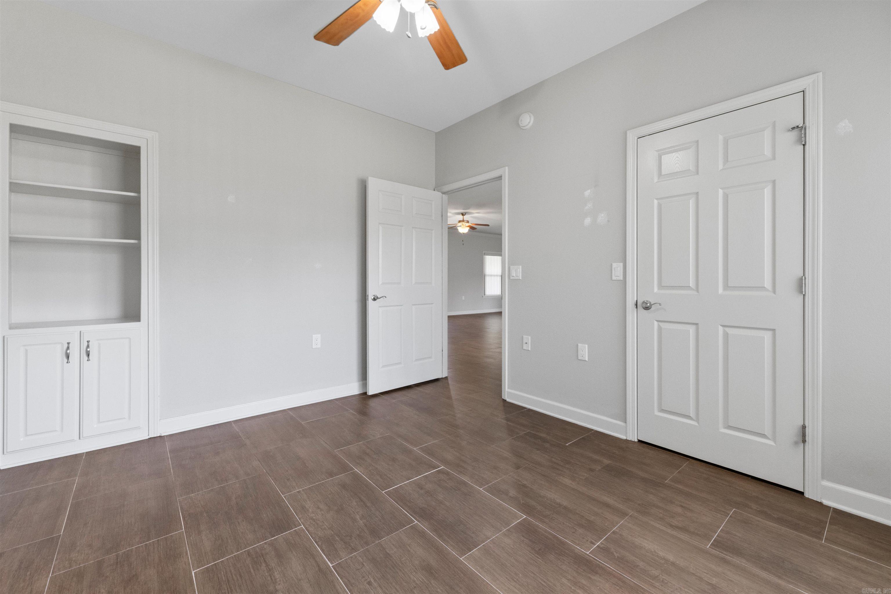 SHADOW CREEK - Residential
