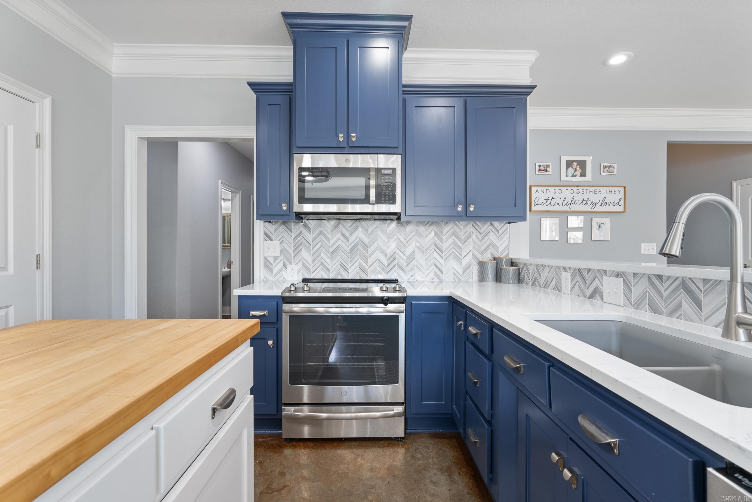 COLONY WEST ADDN - Residential