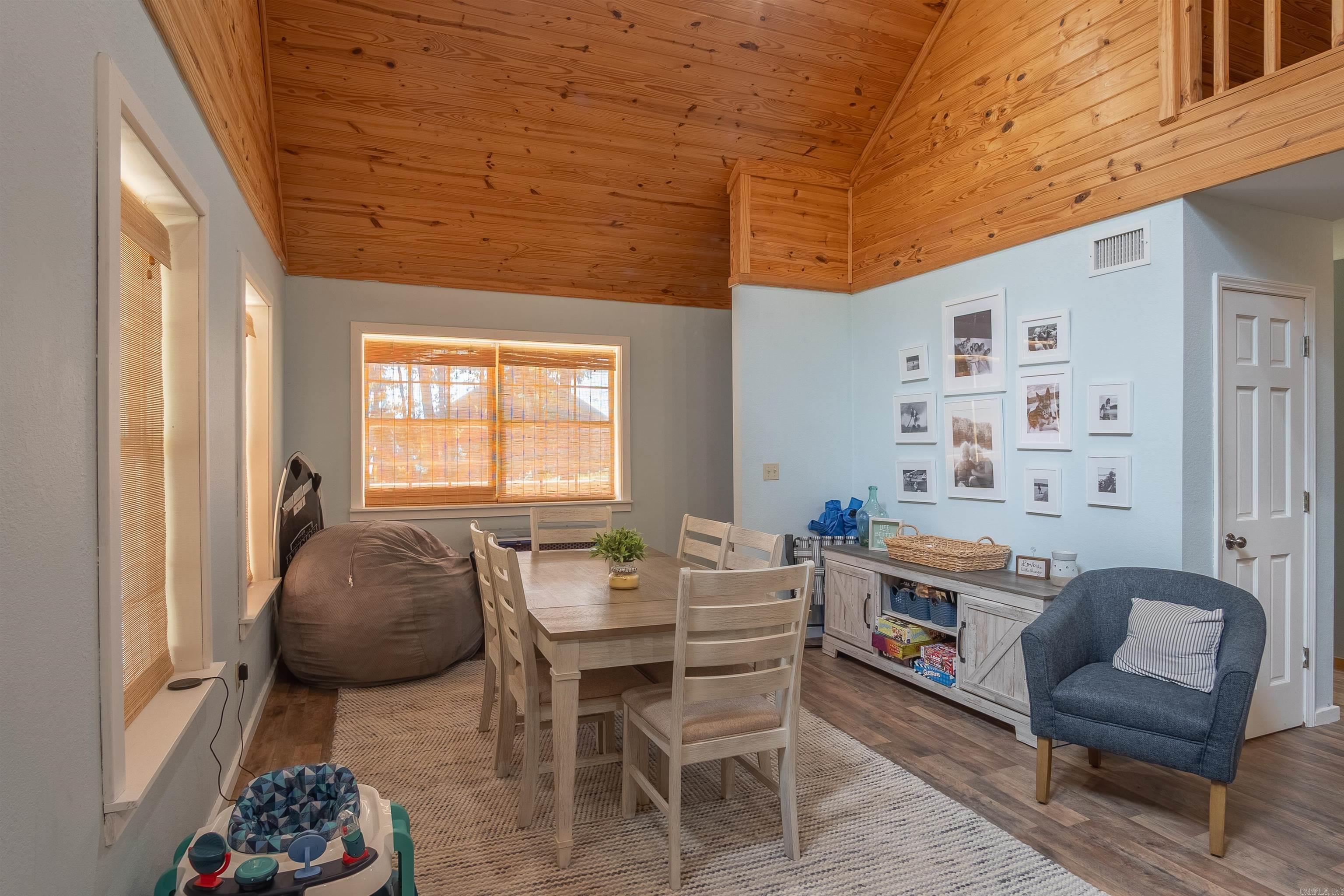 TIMBER LAKE - Residential