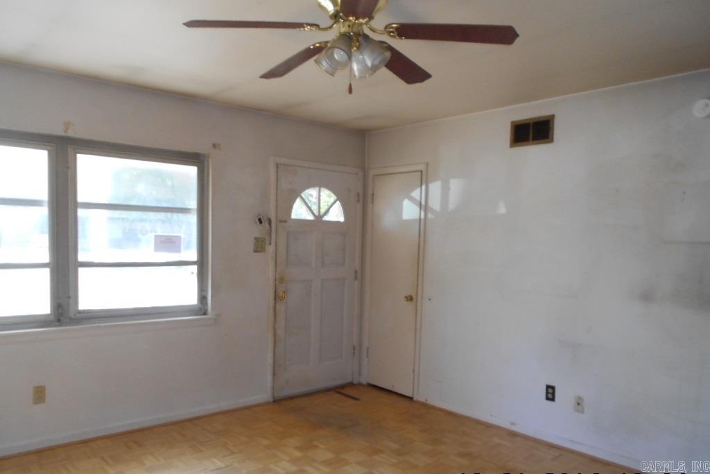 Delta Lawn - Residential