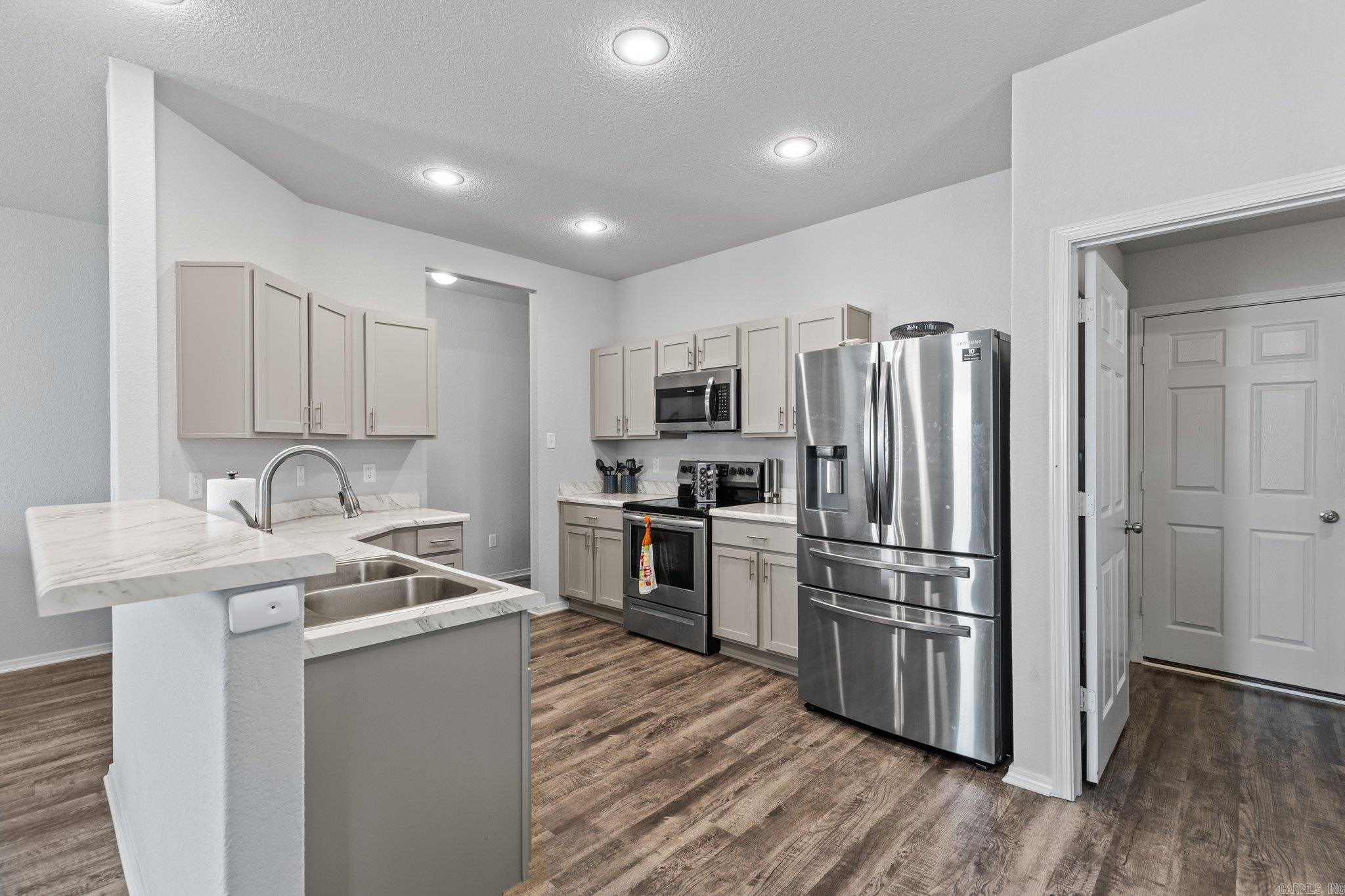 Meadows Edge - Residential