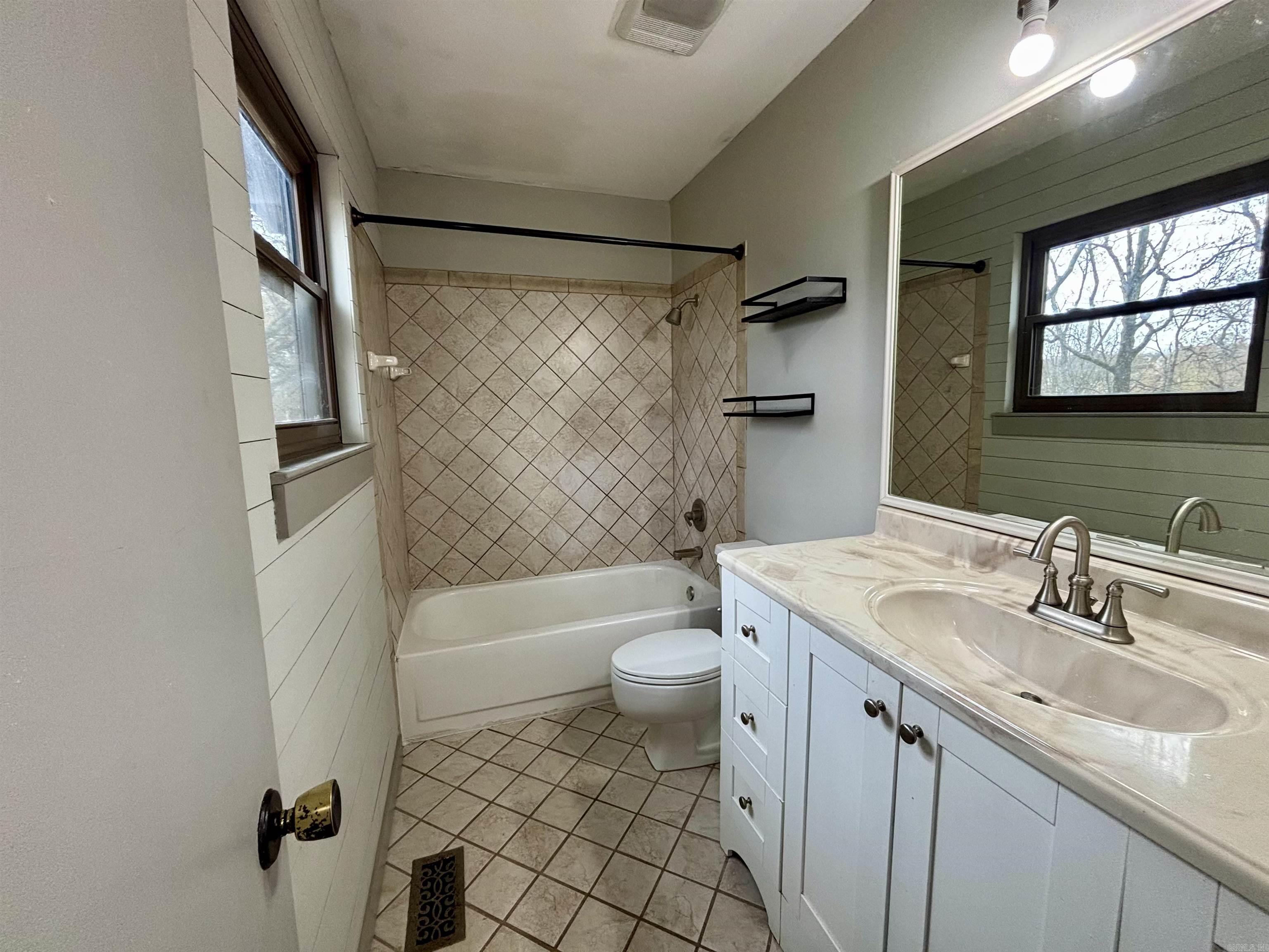 AUTUMNBROOK ANNEX - Residential