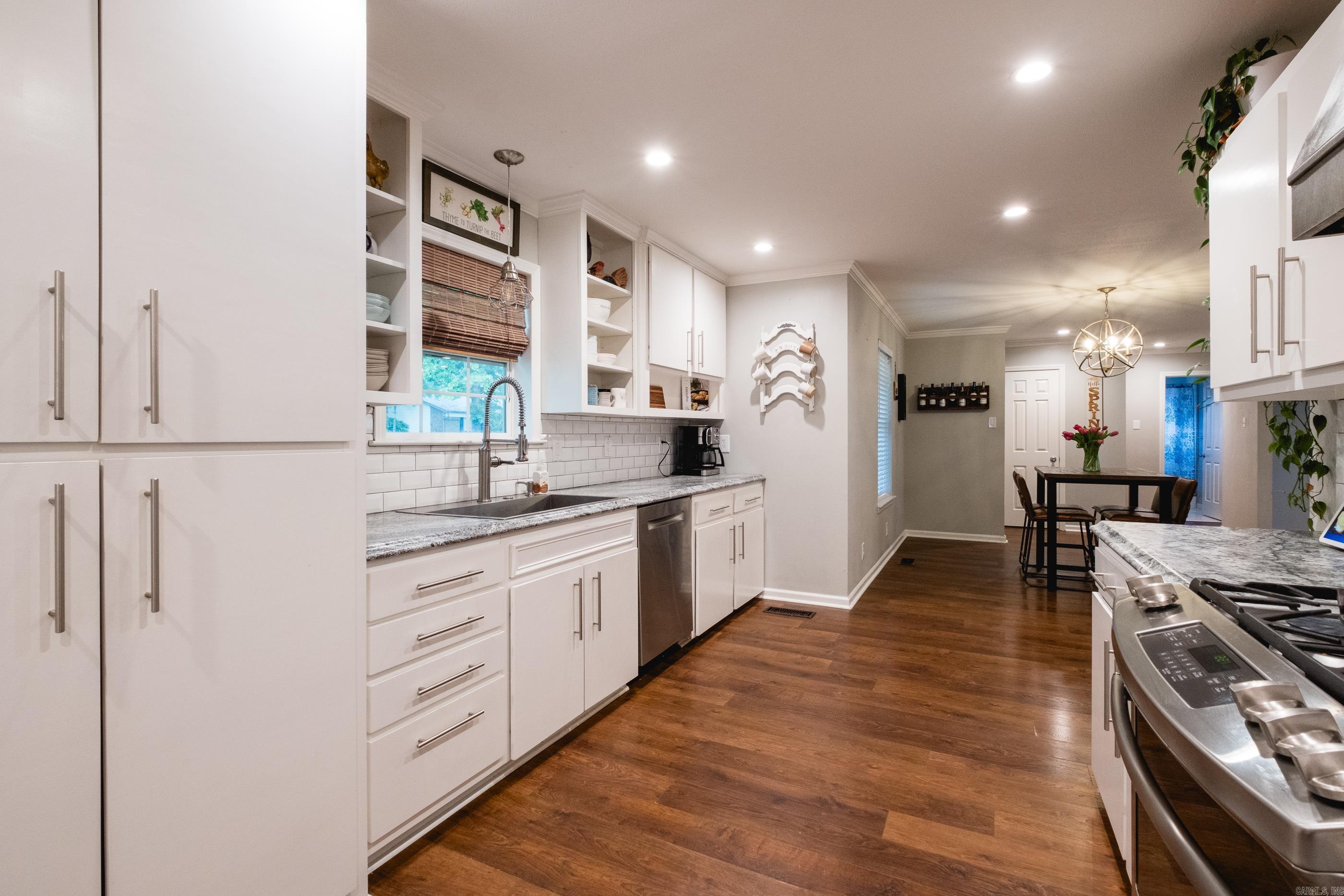 PARKWAY PLACE - Residential