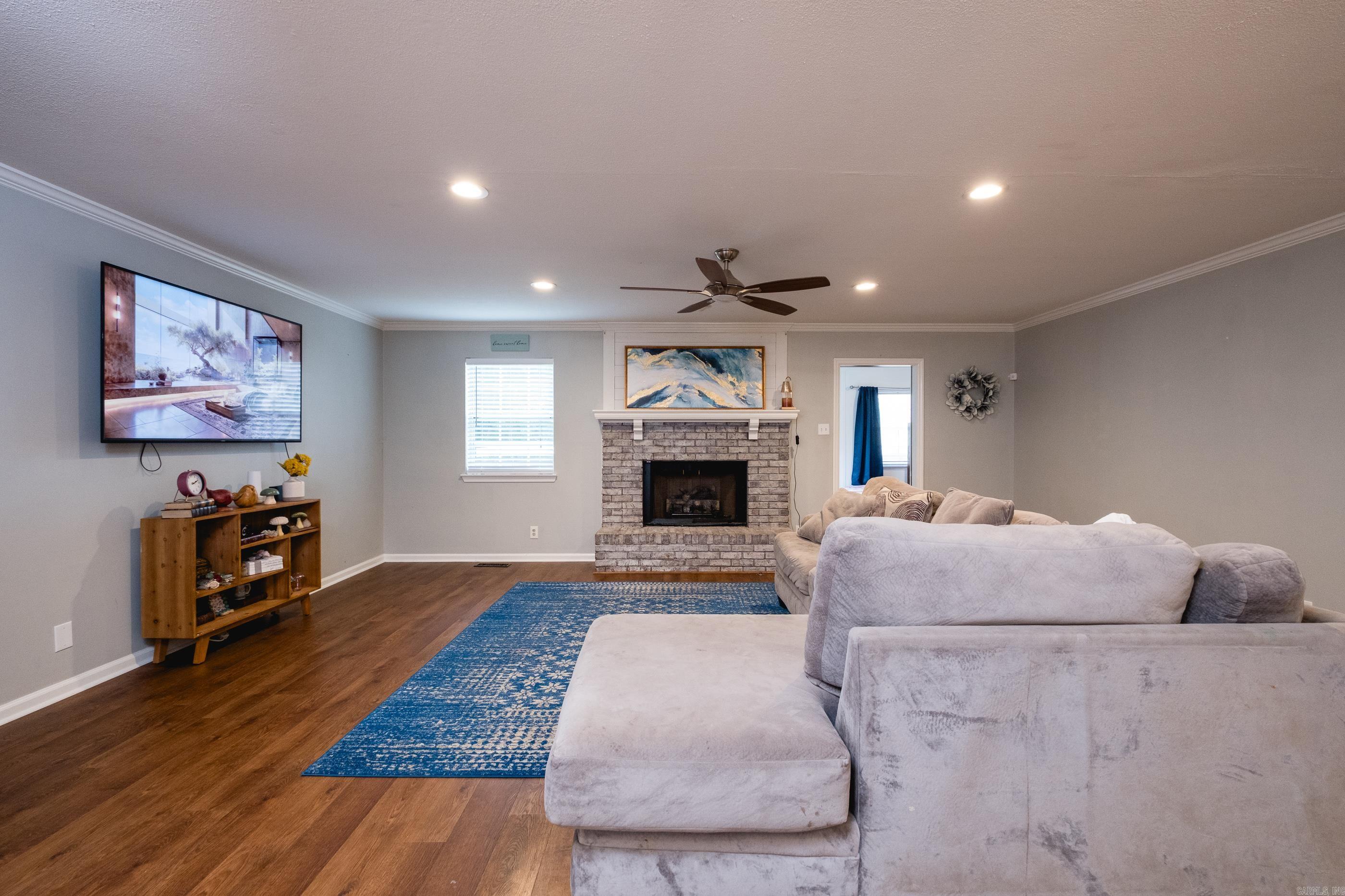 PARKWAY PLACE - Residential