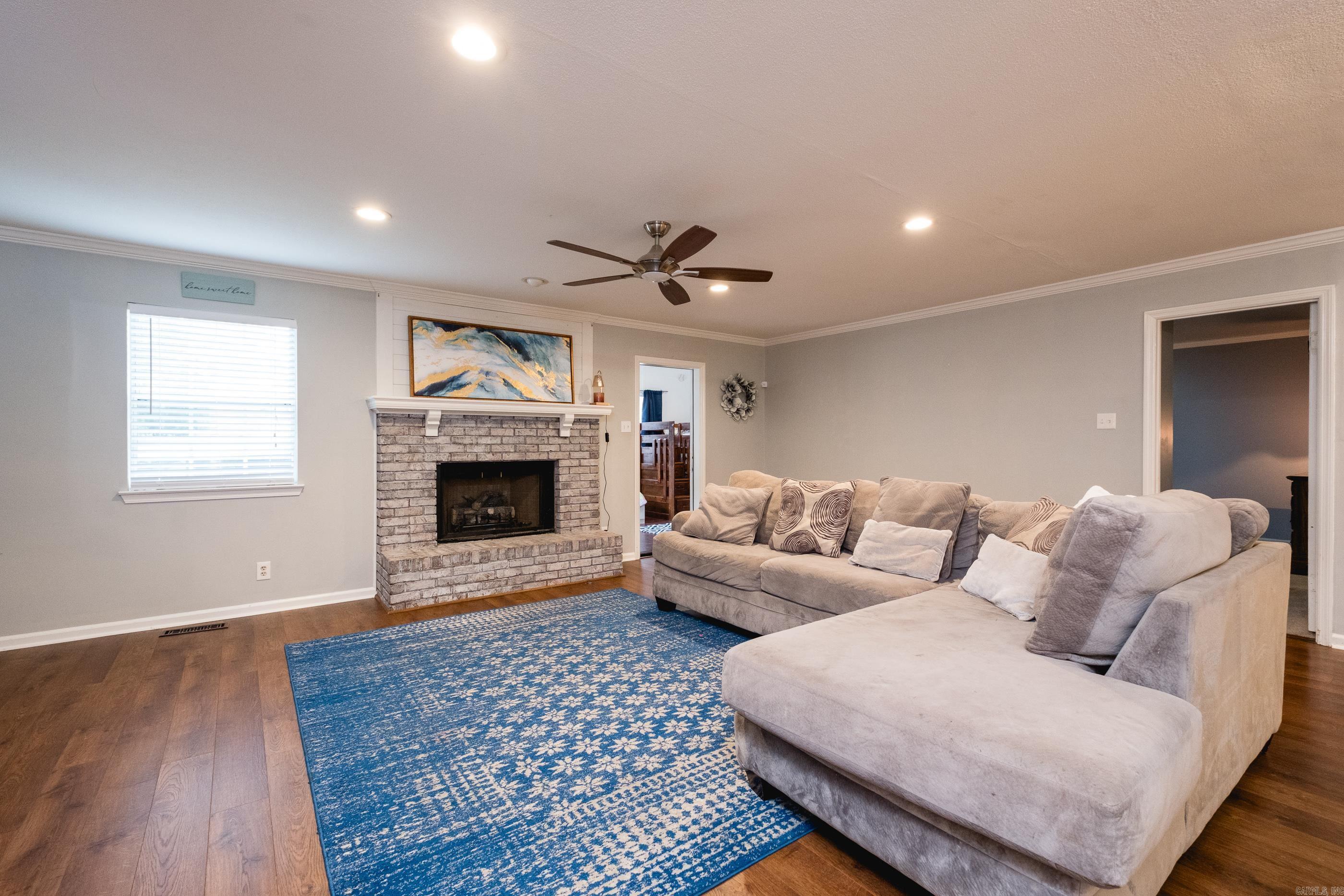 PARKWAY PLACE - Residential
