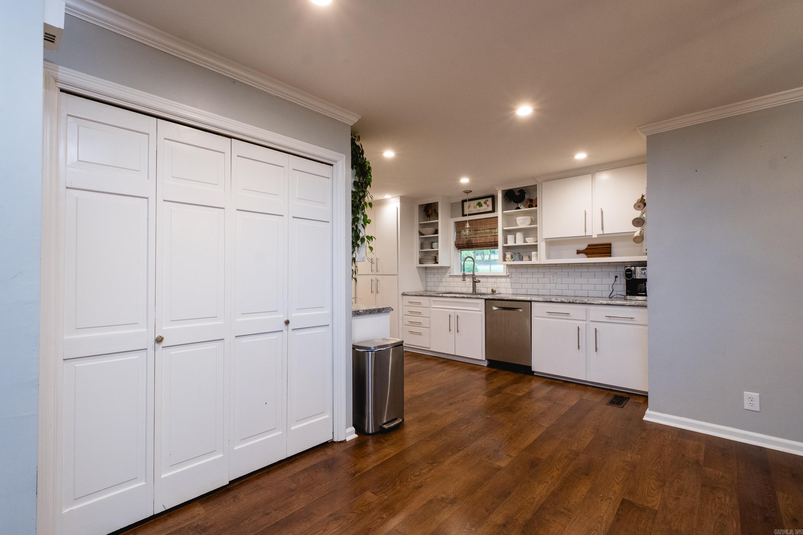 PARKWAY PLACE - Residential