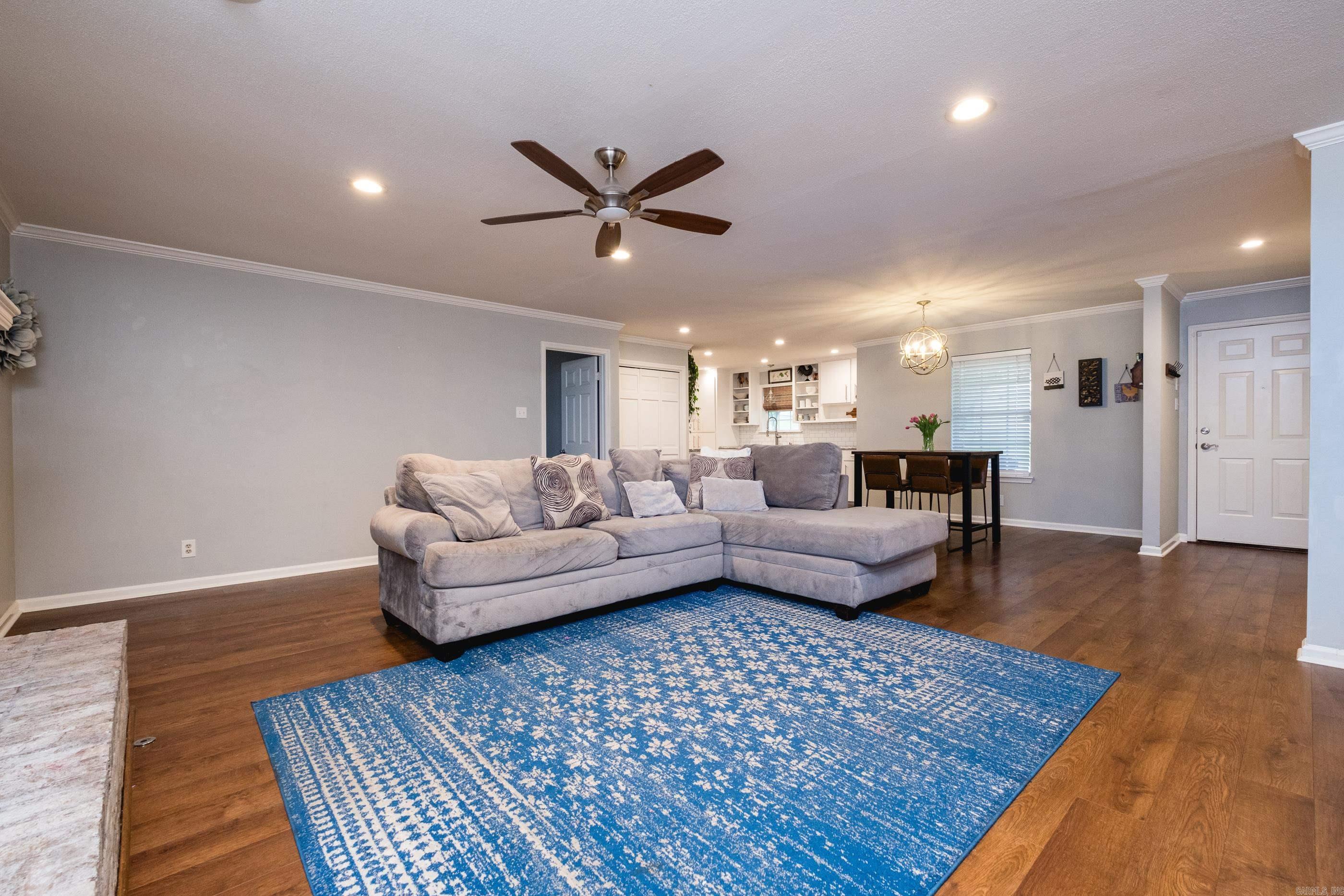 PARKWAY PLACE - Residential