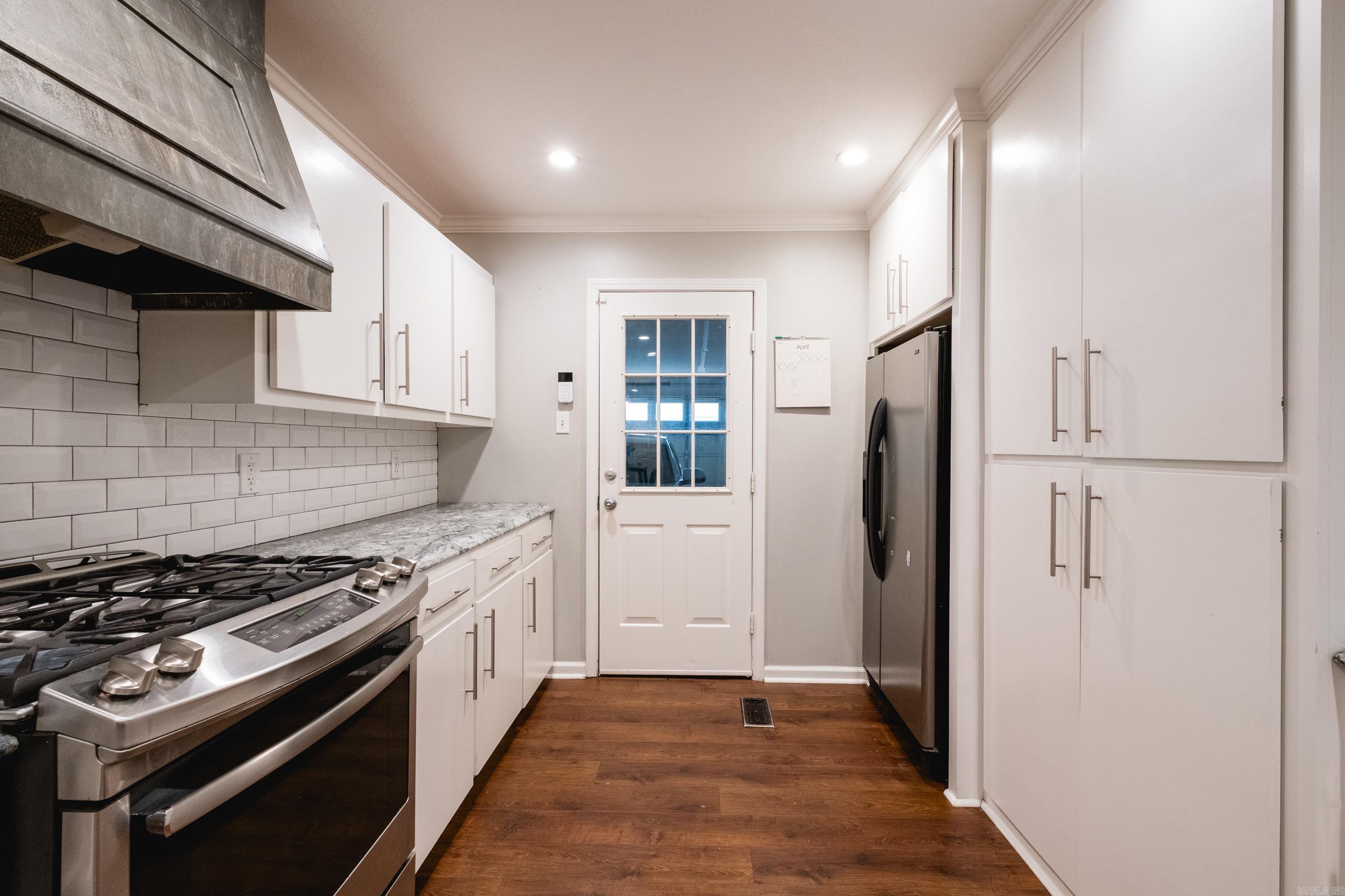 PARKWAY PLACE - Residential