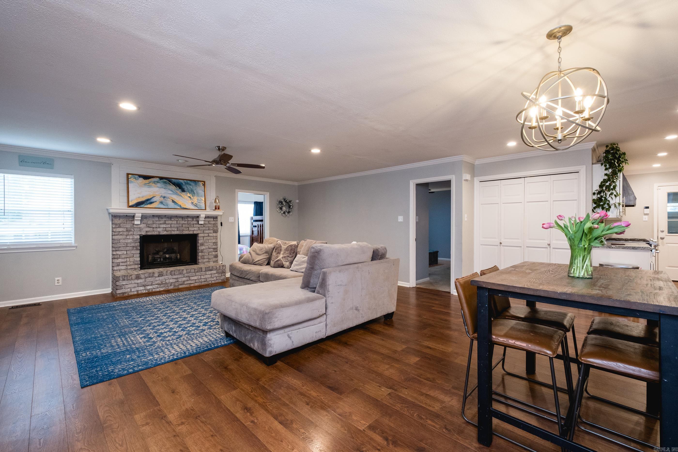 PARKWAY PLACE - Residential
