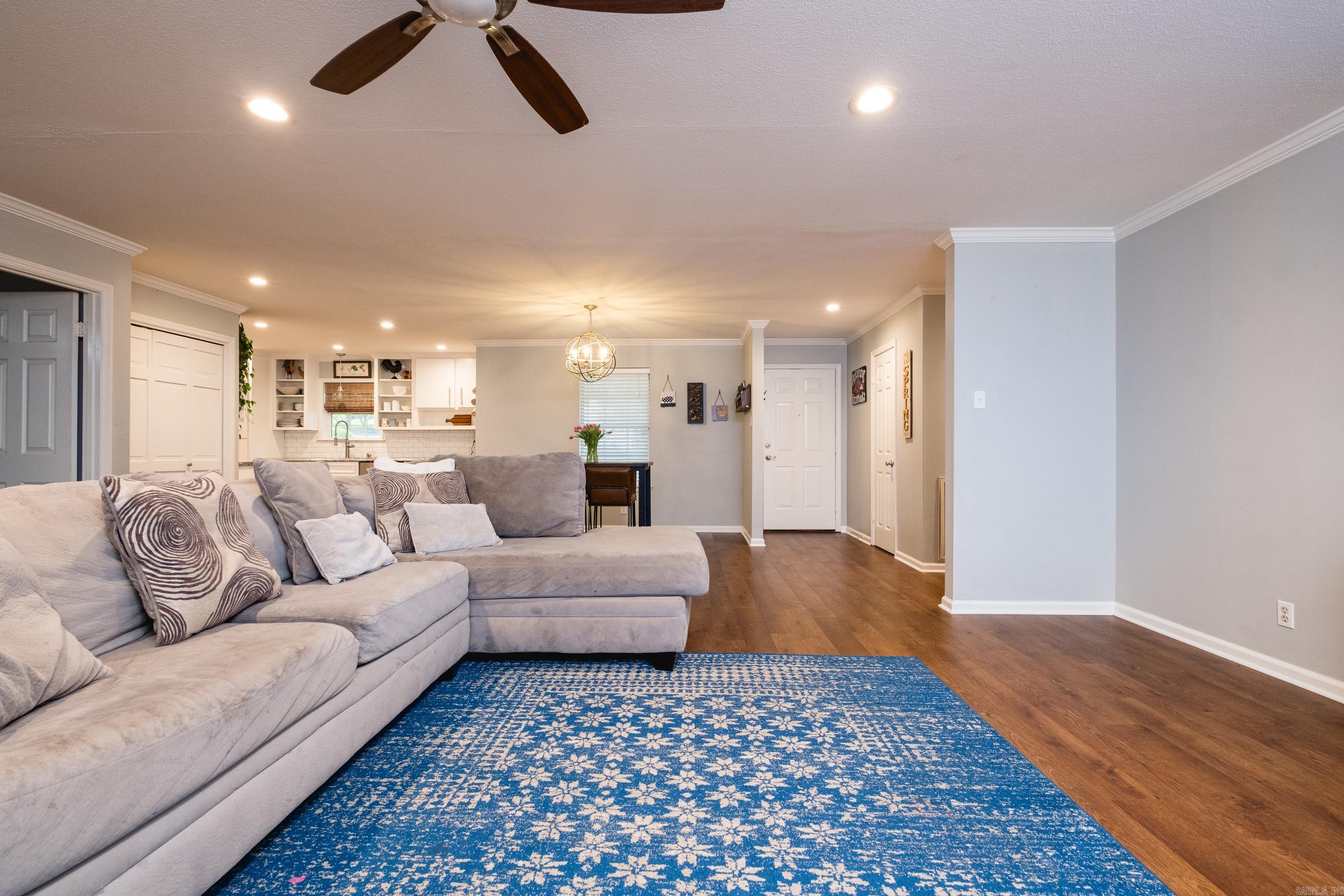 PARKWAY PLACE - Residential