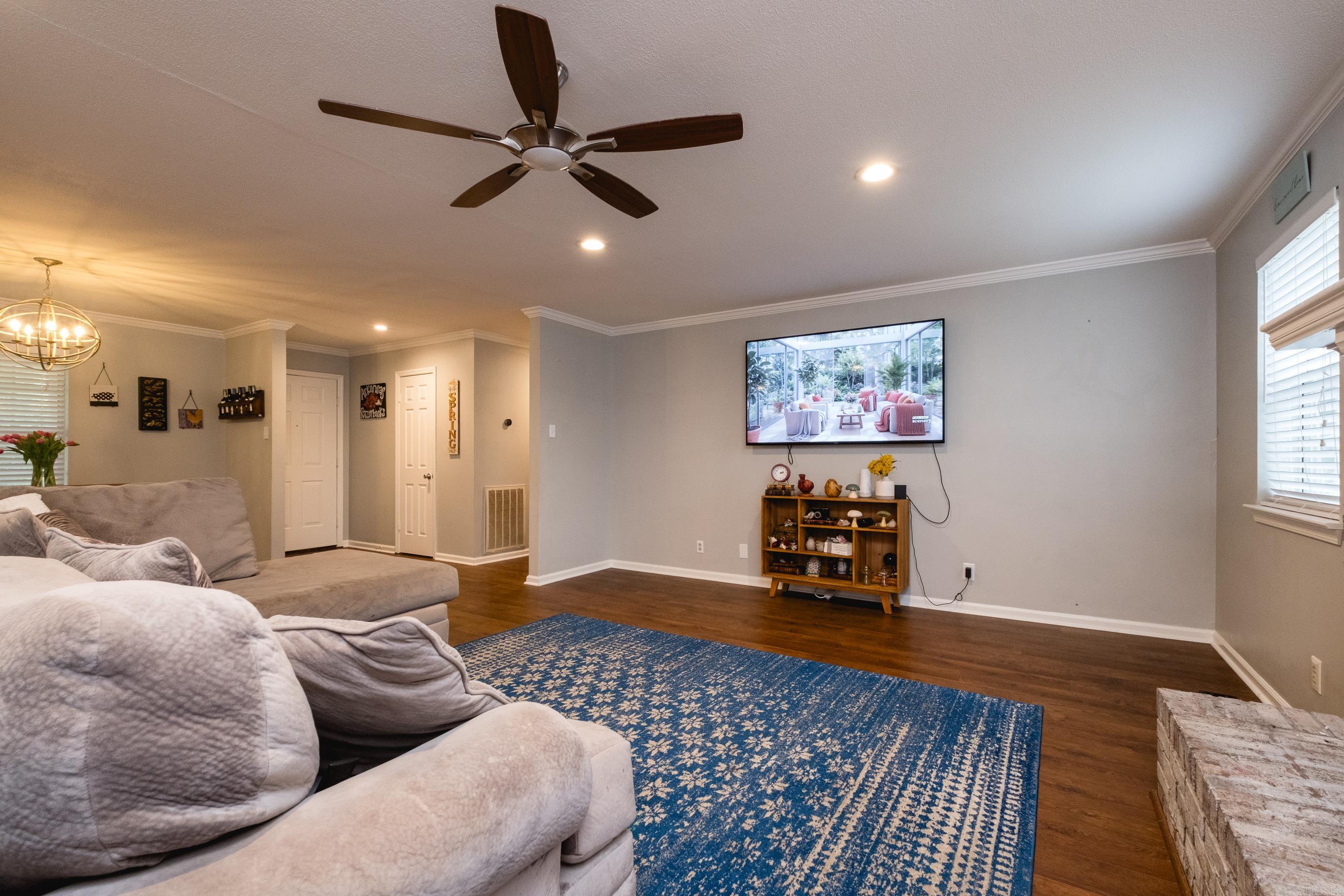 PARKWAY PLACE - Residential