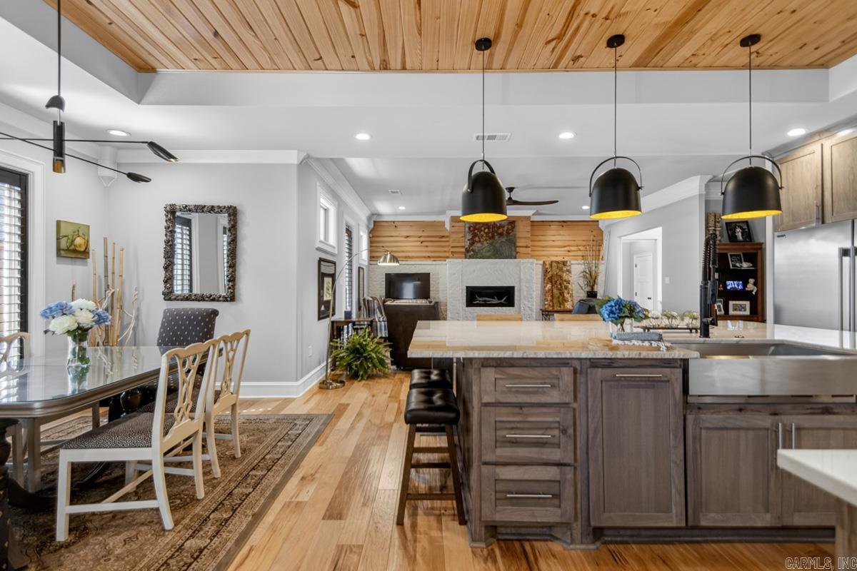 CREEKSIDE ADDN - Residential