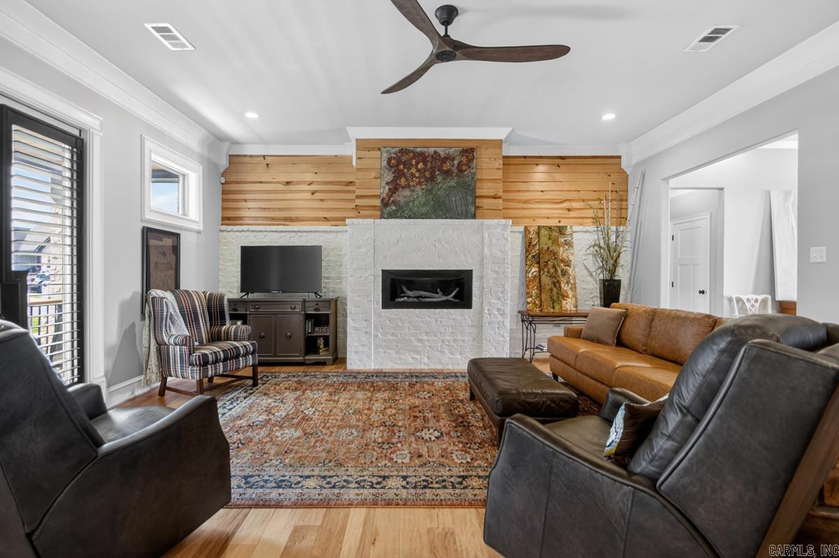 CREEKSIDE ADDN - Residential