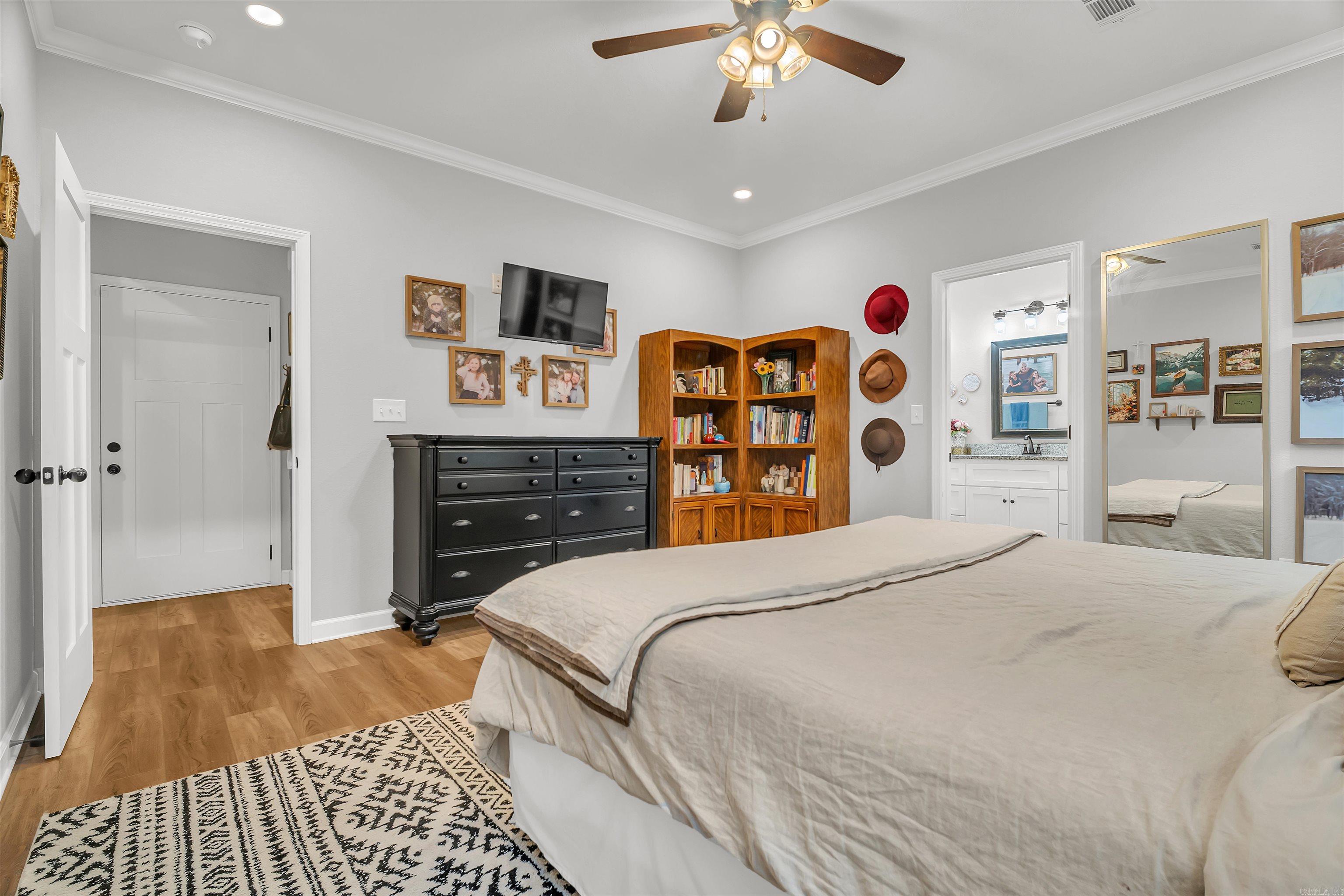 EAST MEADOW - Residential