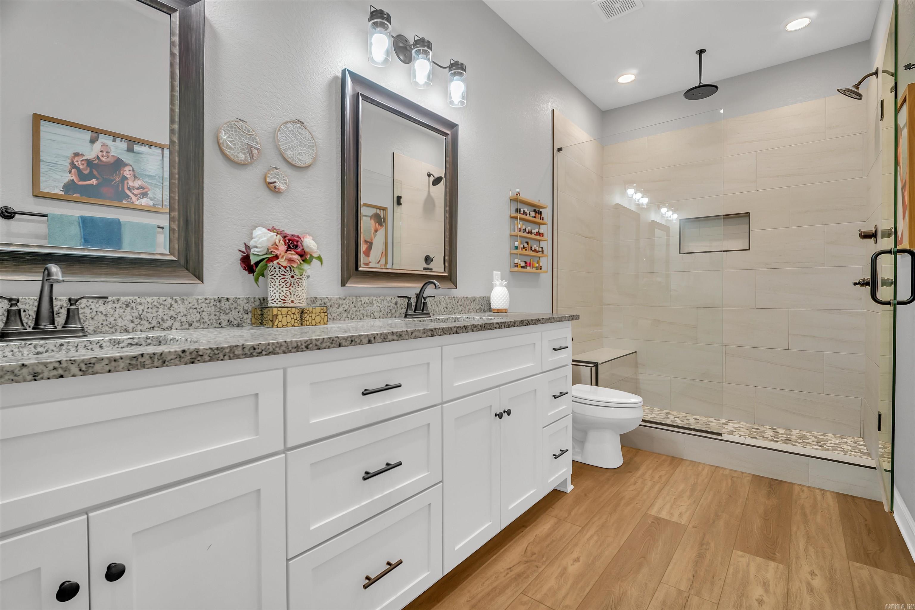 EAST MEADOW - Residential