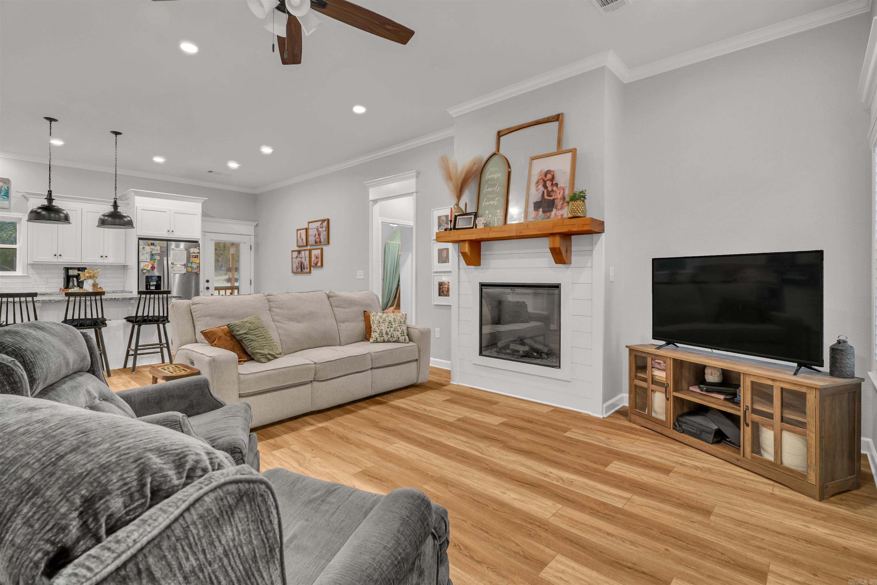 EAST MEADOW - Residential