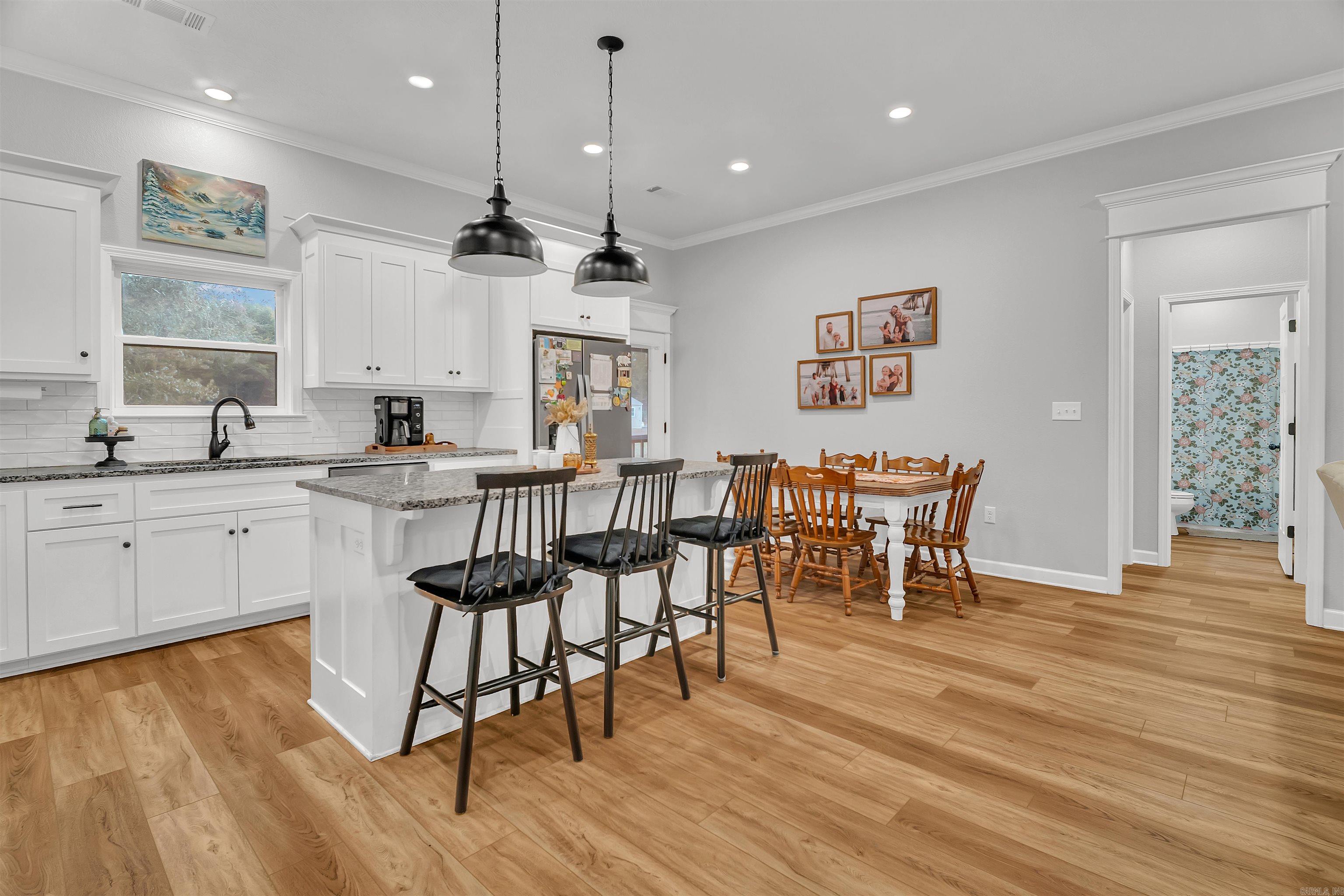 EAST MEADOW - Residential