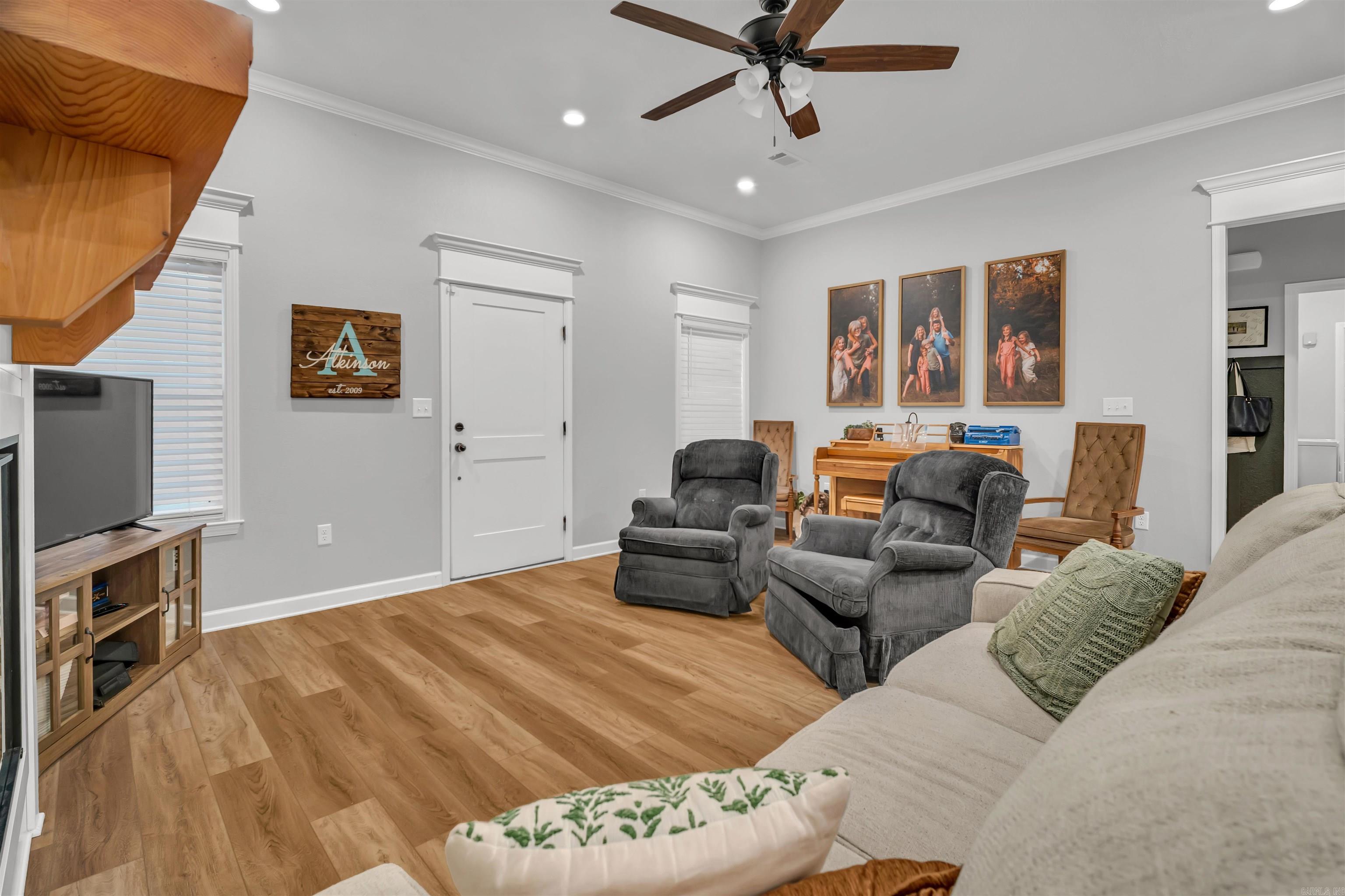 EAST MEADOW - Residential