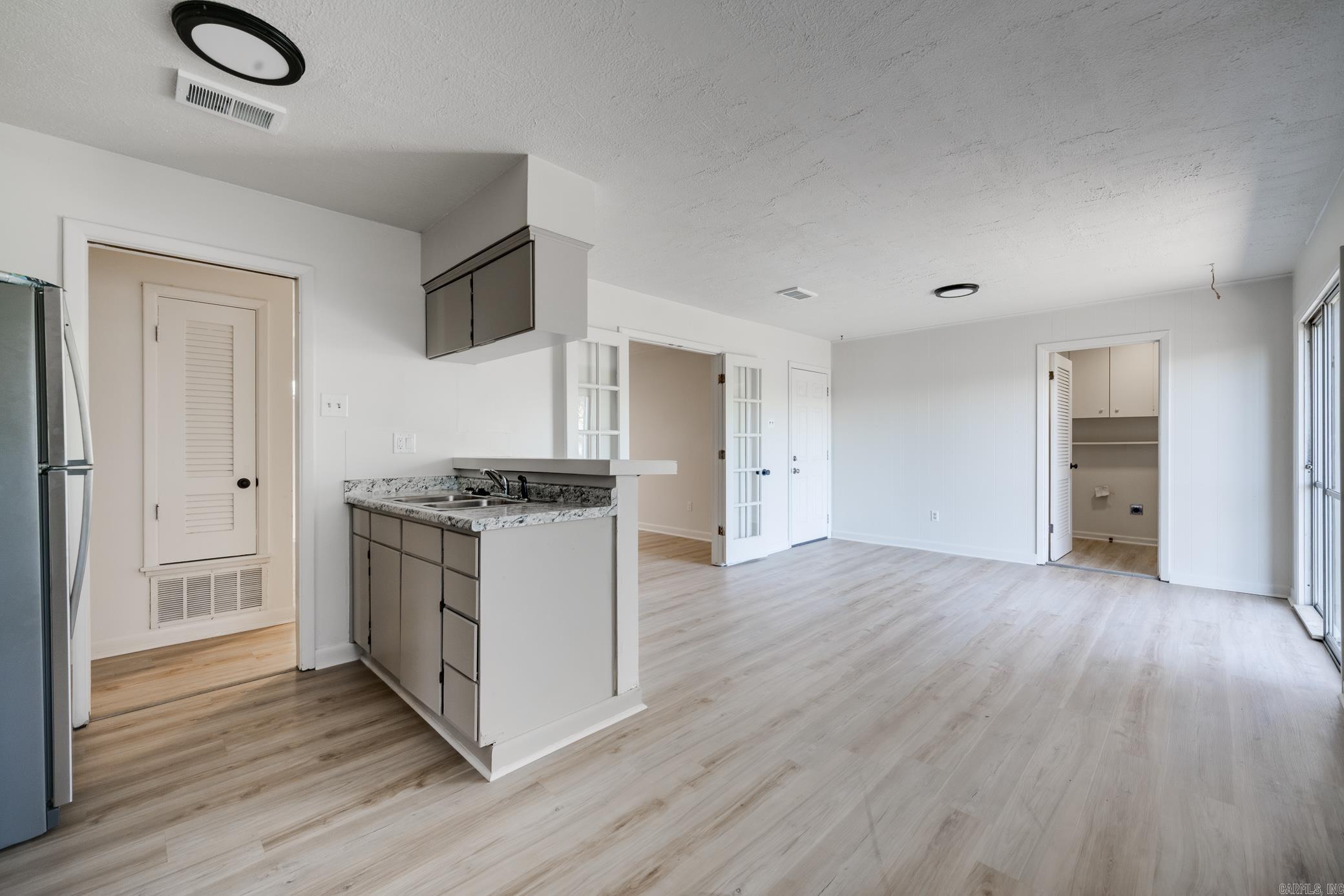 ELKHART - Residential