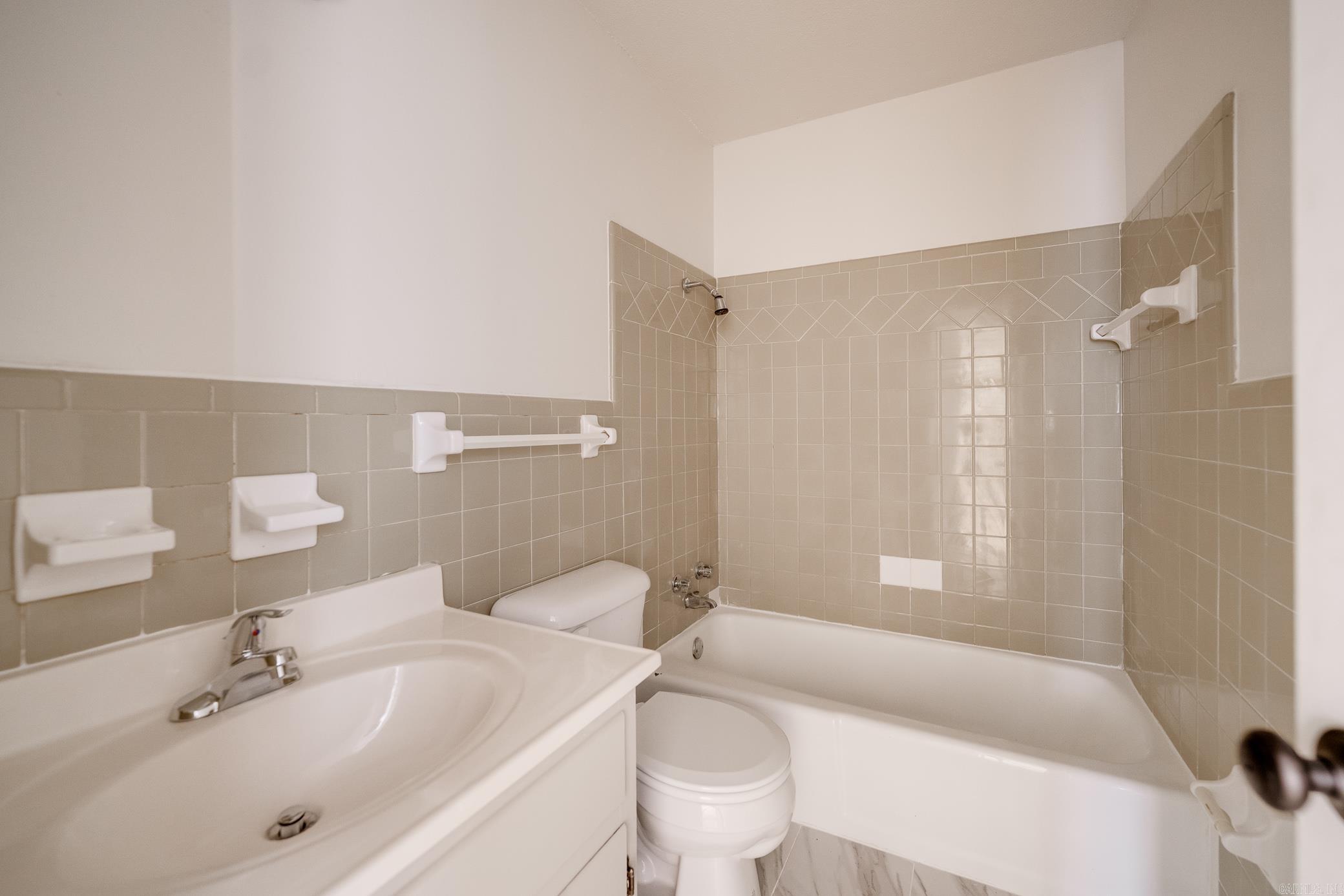 ELKHART - Residential