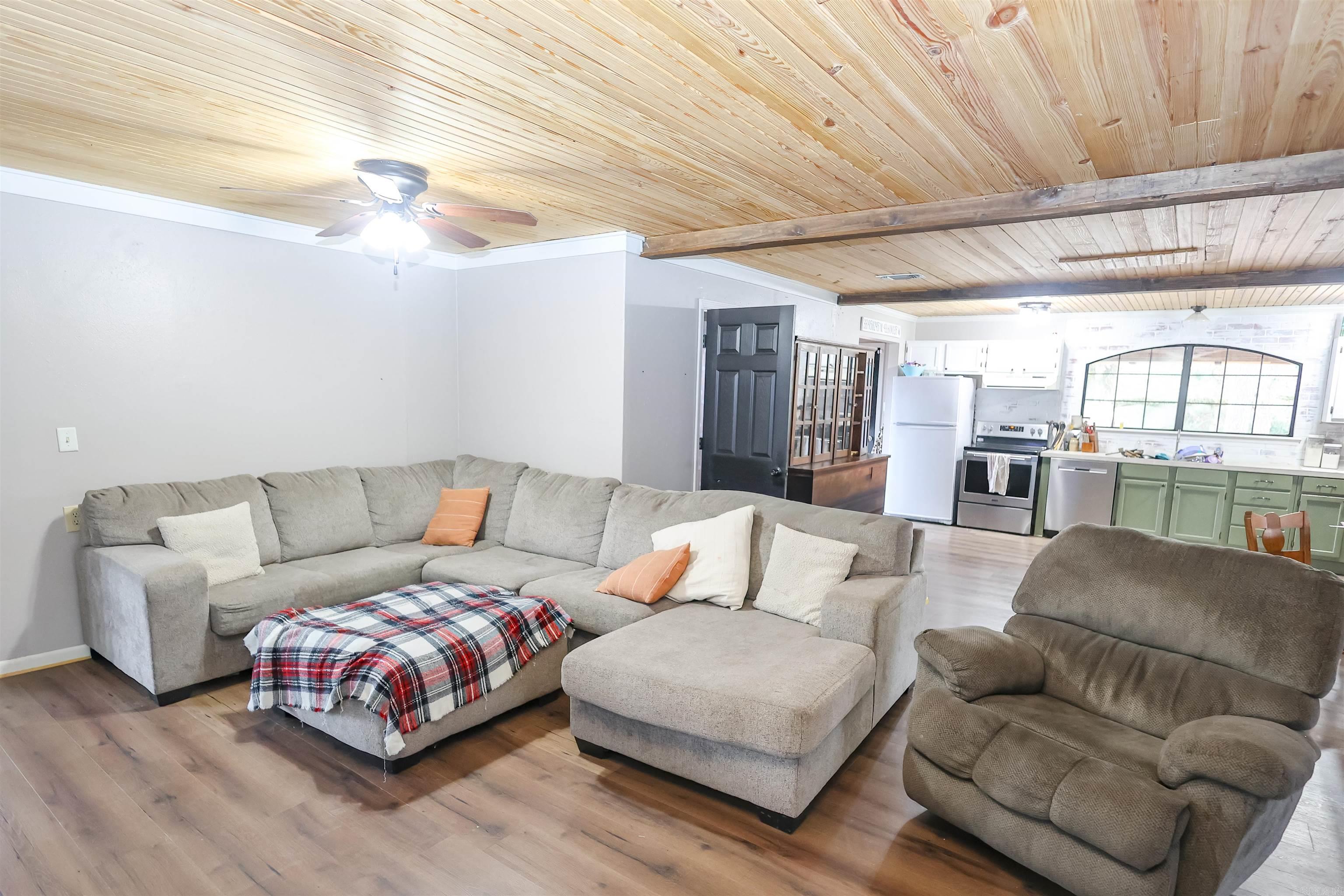 GEISREITER-EDGEWOOD CEMETERY - Residential