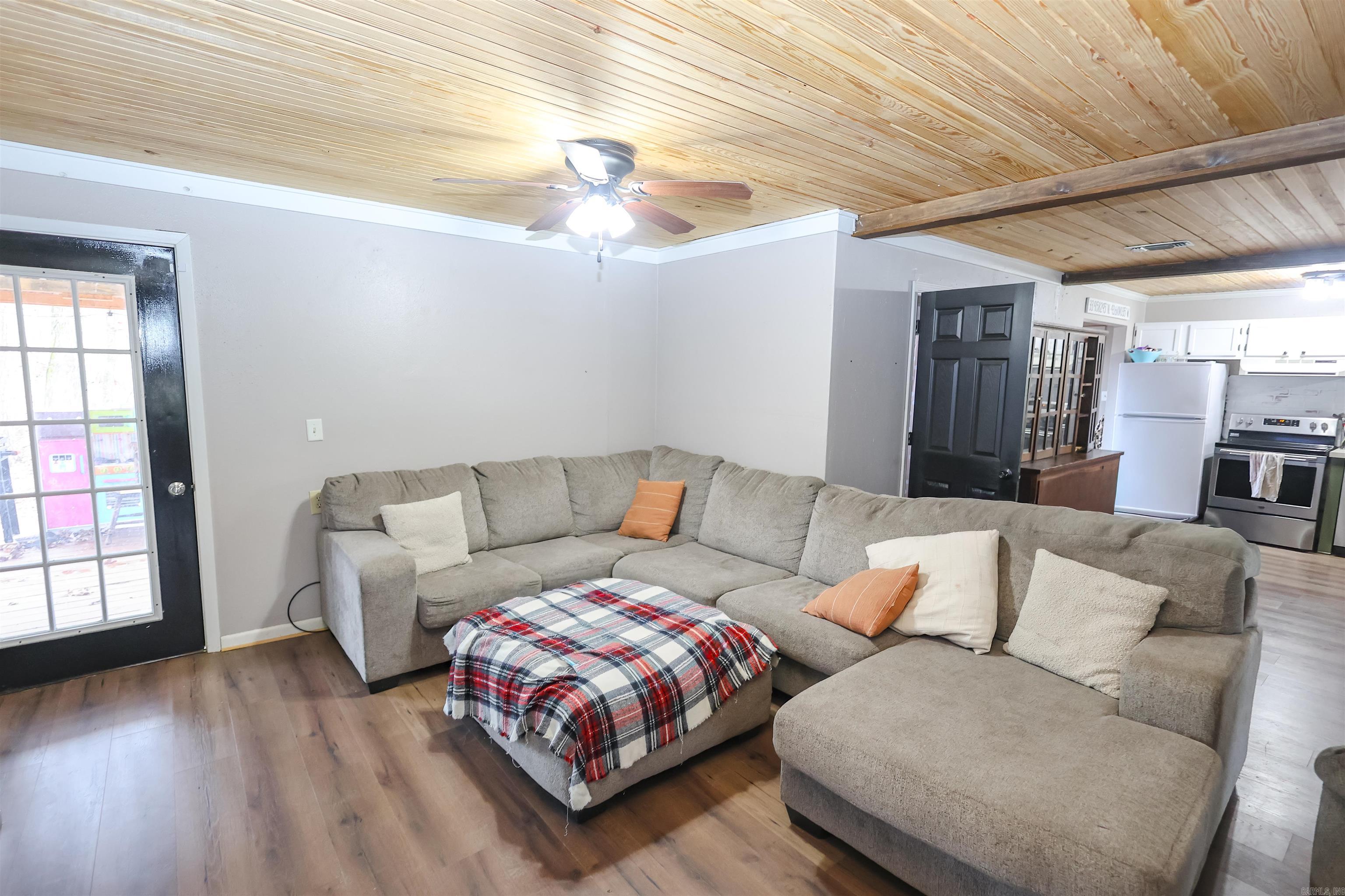 GEISREITER-EDGEWOOD CEMETERY - Residential