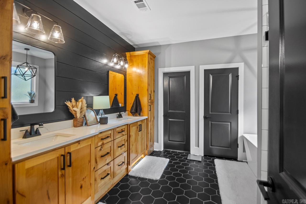 Brody Crossing - Residential