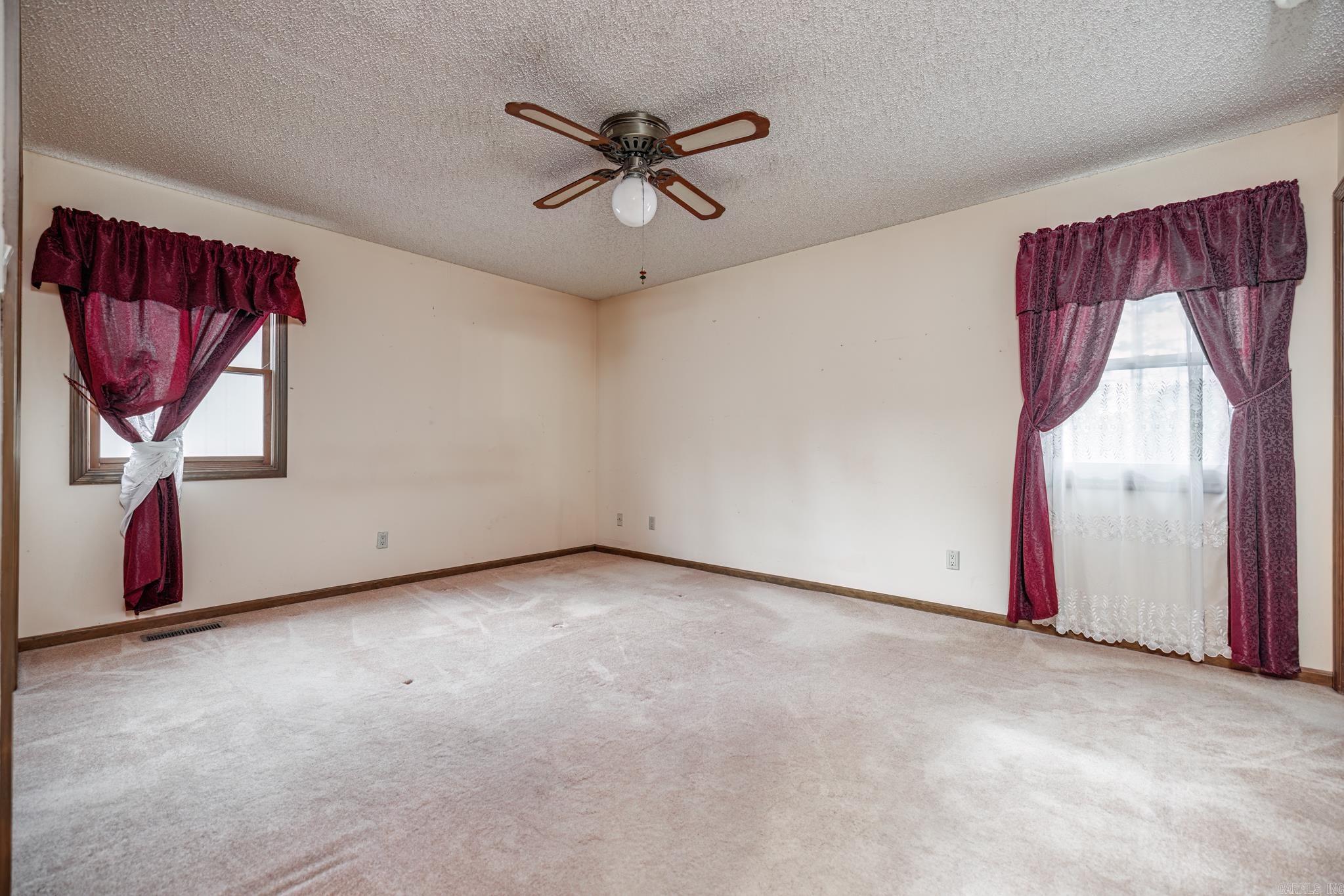 Santa Cruz - Residential