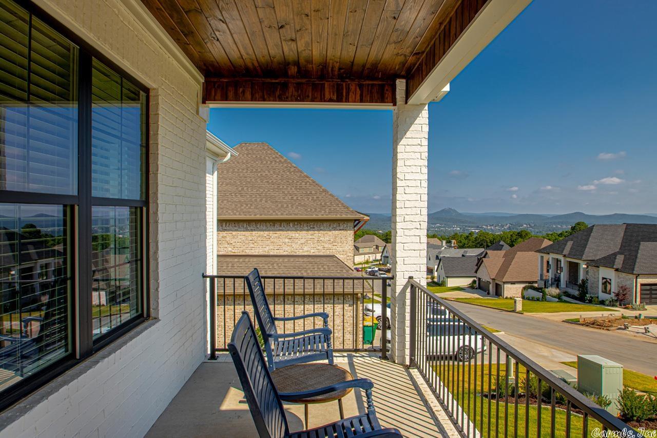 CHENAL VALLEY "FALSTONE COURT" - Residential