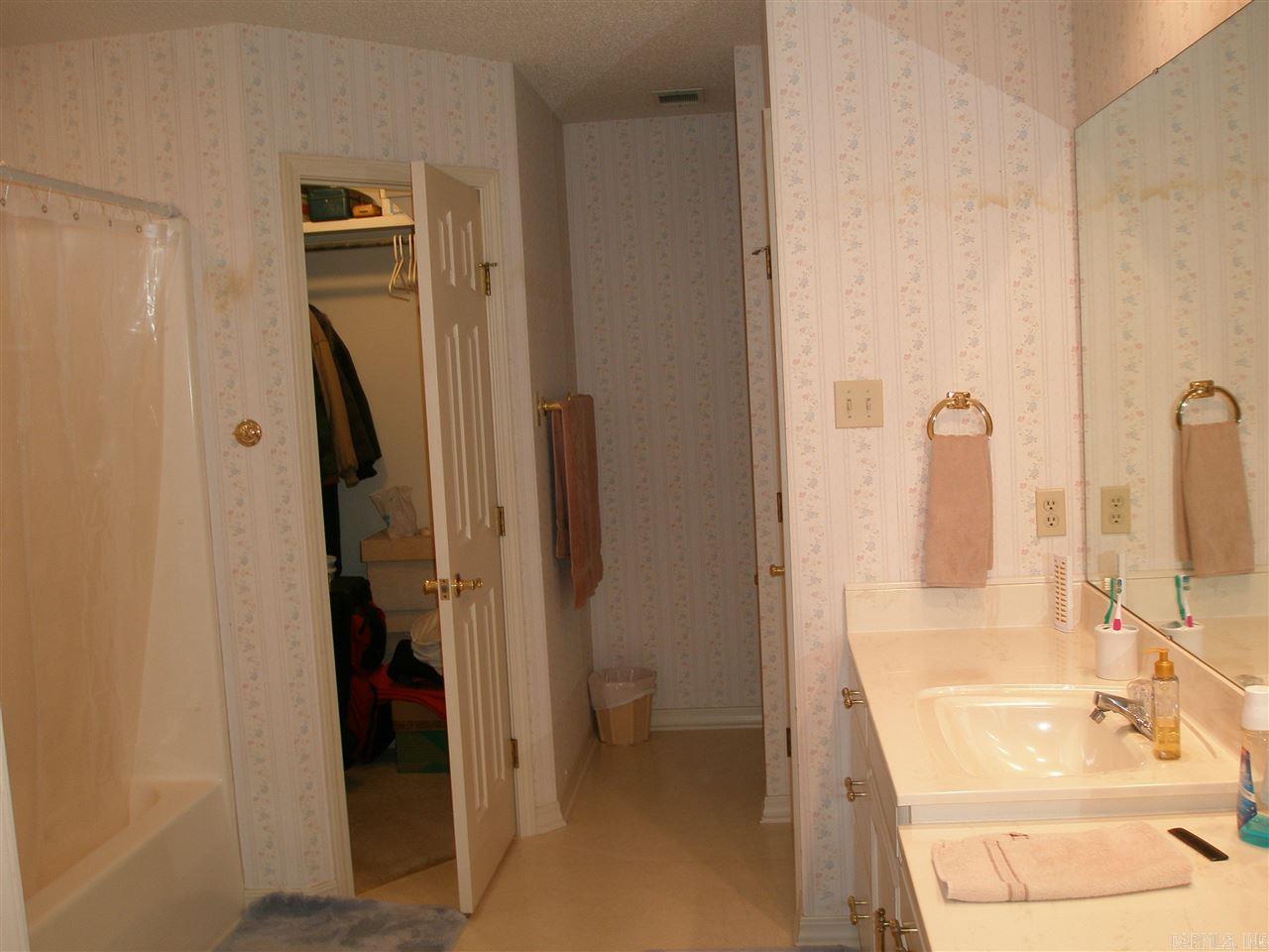 CRYSTAL VALLEY MANOR - Residential