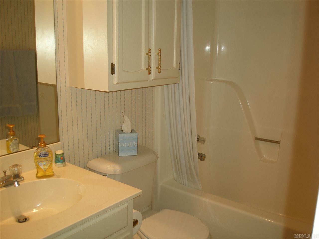 CRYSTAL VALLEY MANOR - Residential