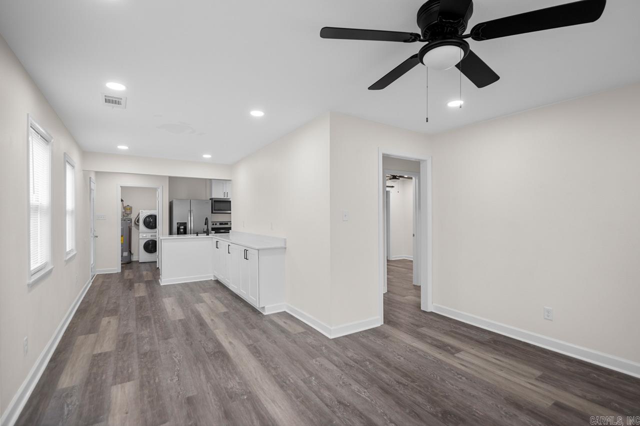 MEADOWBROOK - Residential
