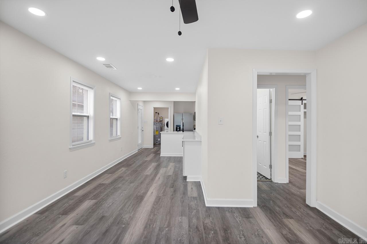 MEADOWBROOK - Residential
