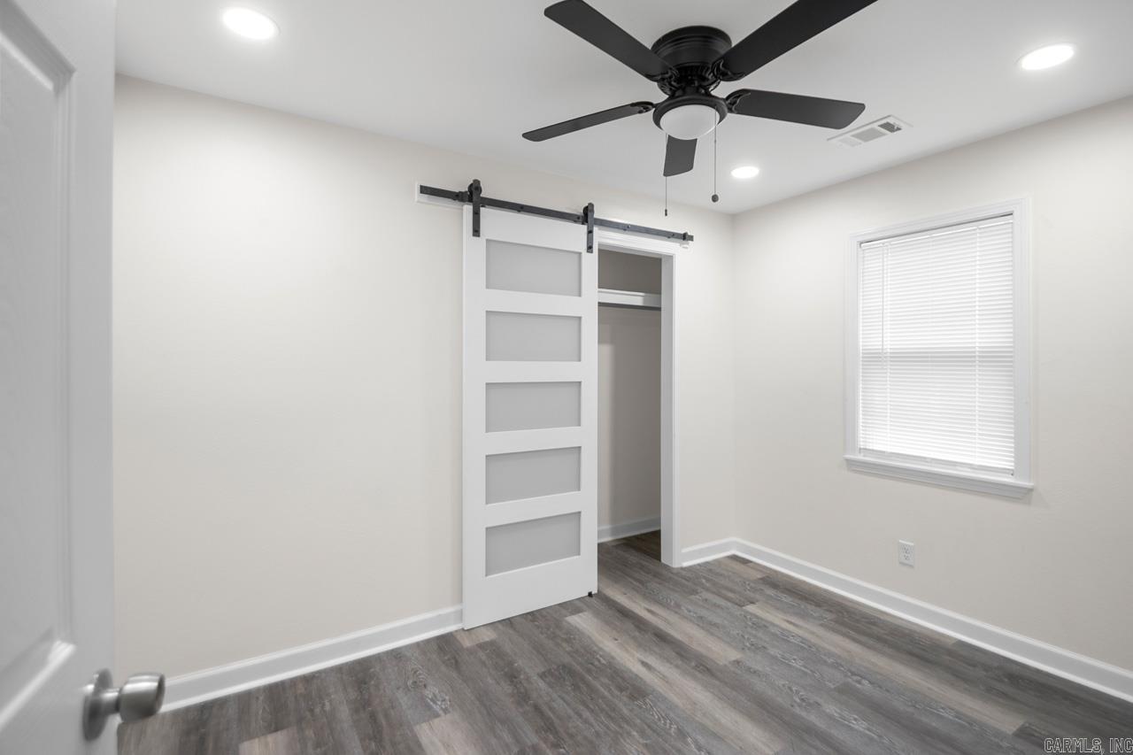 MEADOWBROOK - Residential