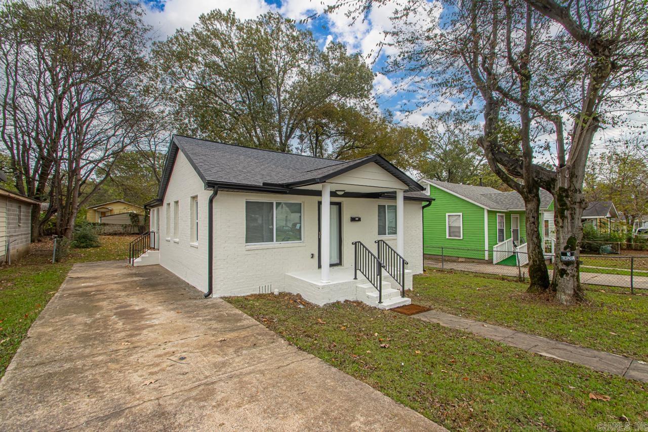MEADOWBROOK - Residential