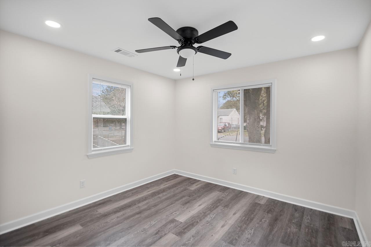 MEADOWBROOK - Residential