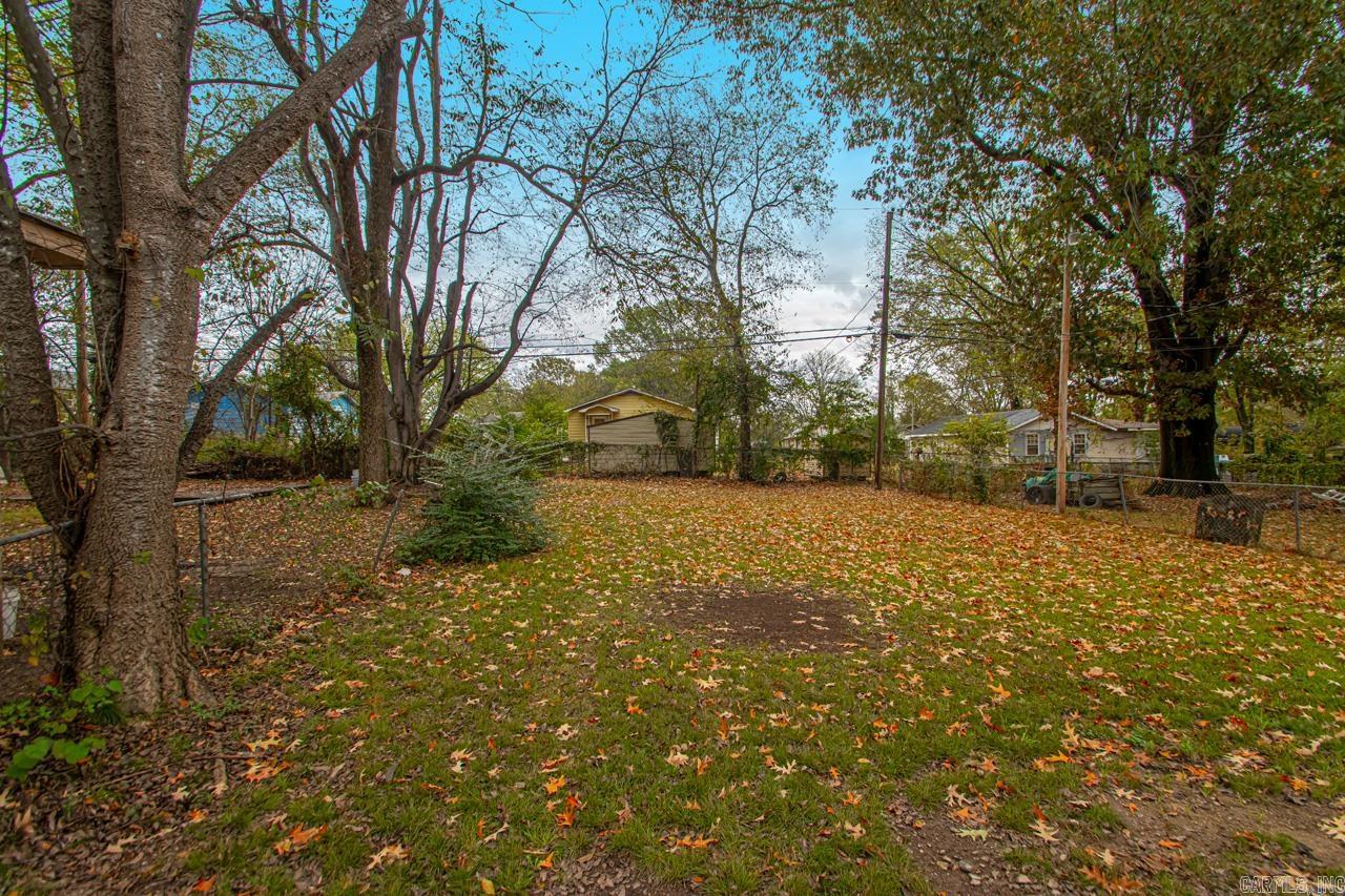 MEADOWBROOK - Residential