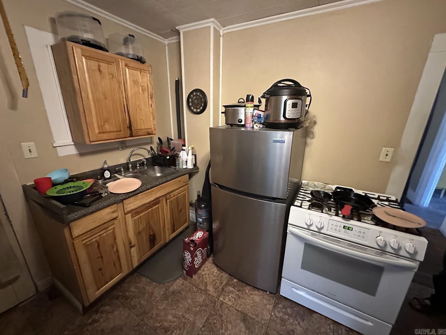 HSR BLK - Residential