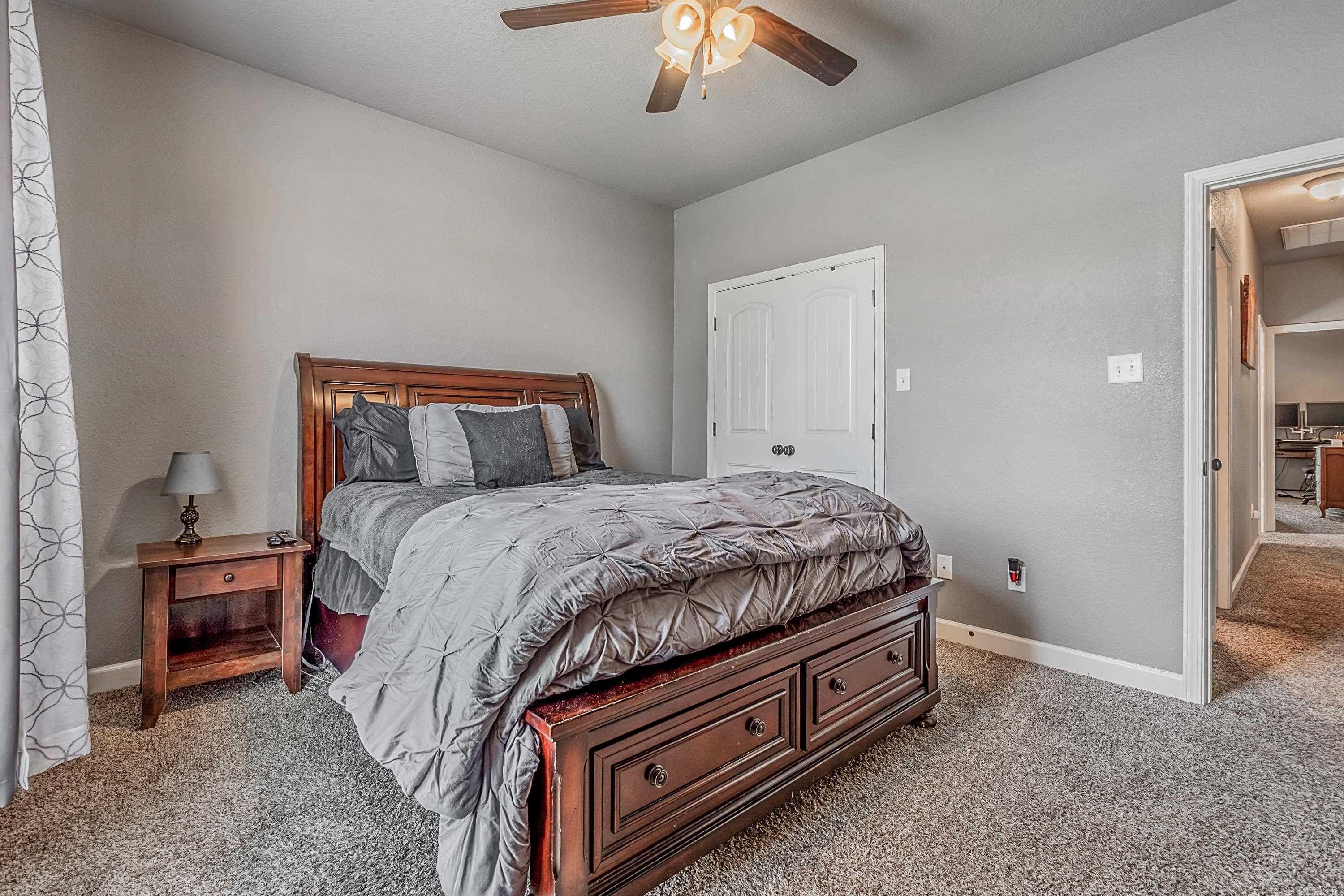 FOREST OAKS - Residential